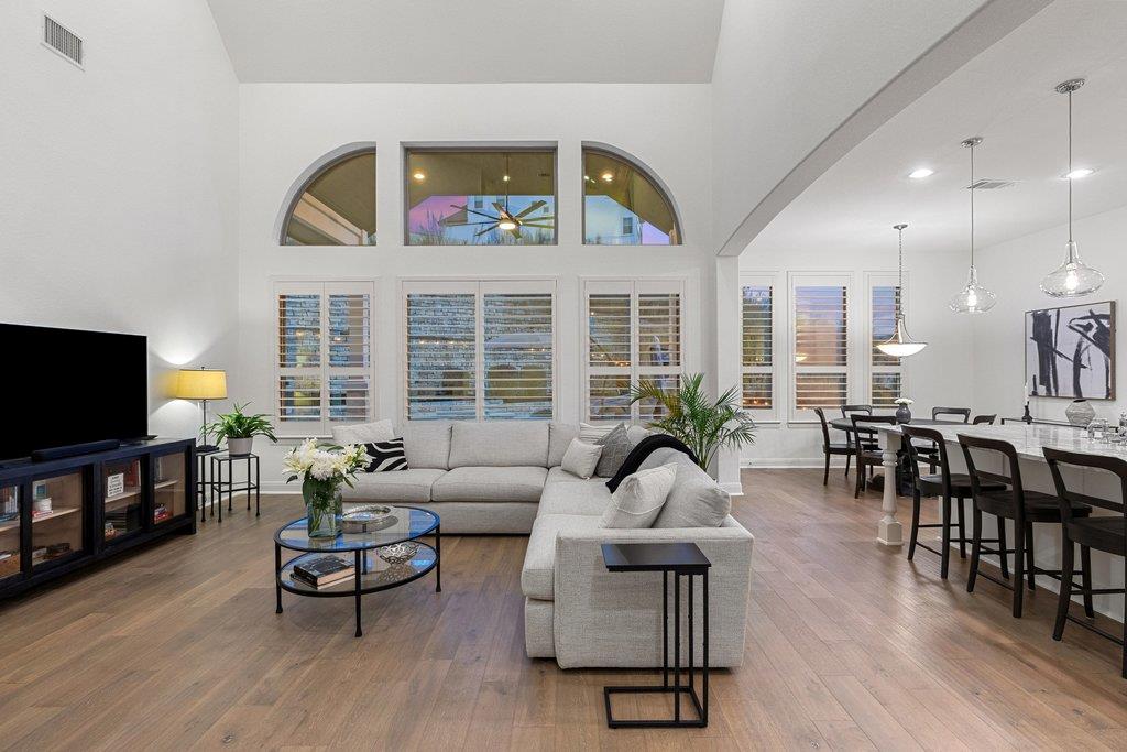 5812 Davenport Divide Rd, Austin, TX 78738