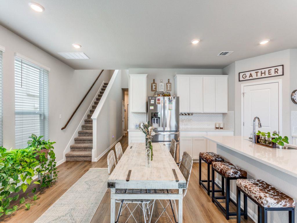 236 Lost Mine Peak Ln, Dripping Springs, TX 78620