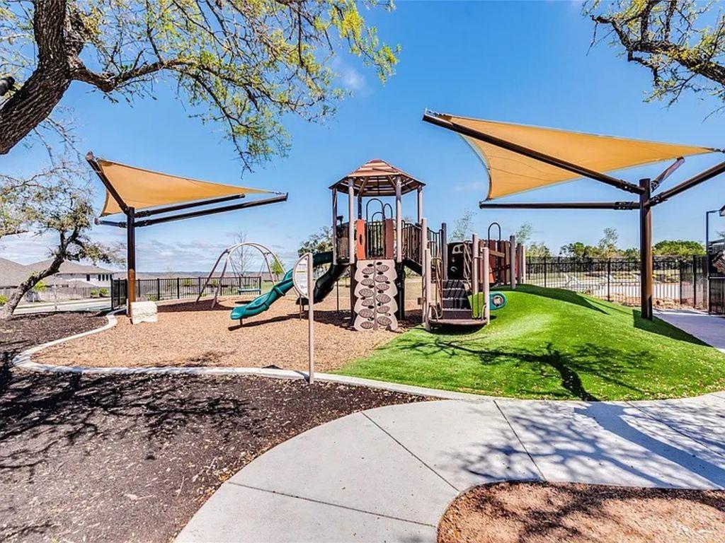 236 Lost Mine Peak Ln, Dripping Springs, TX 78620