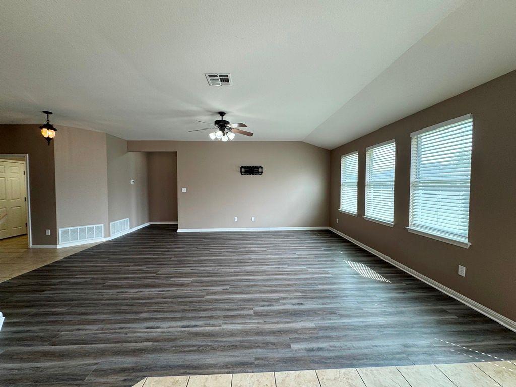 7820 Little Deer Trl, Georgetown, TX 78628