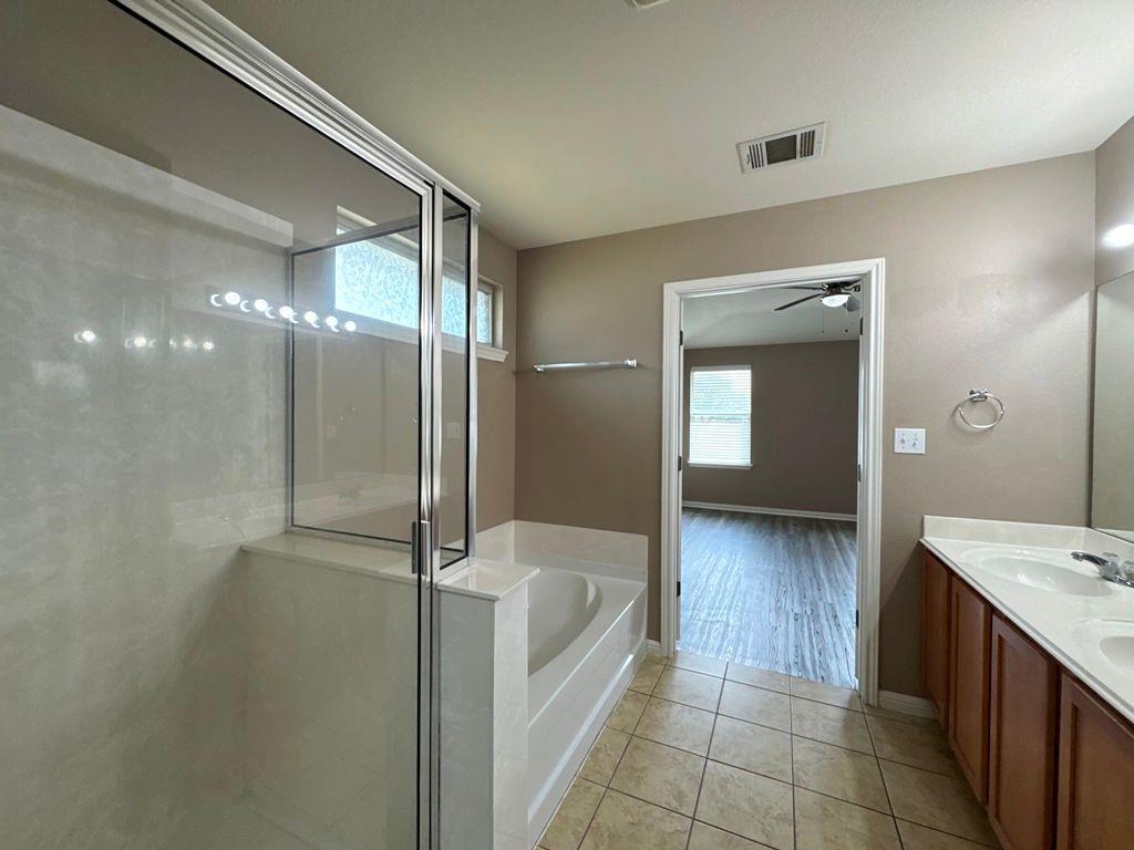 7820 Little Deer Trl, Georgetown, TX 78628