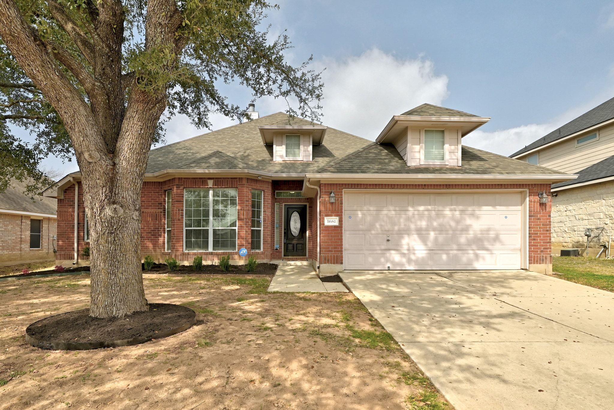 1681 Amberwood Loop, Kyle, TX 78640