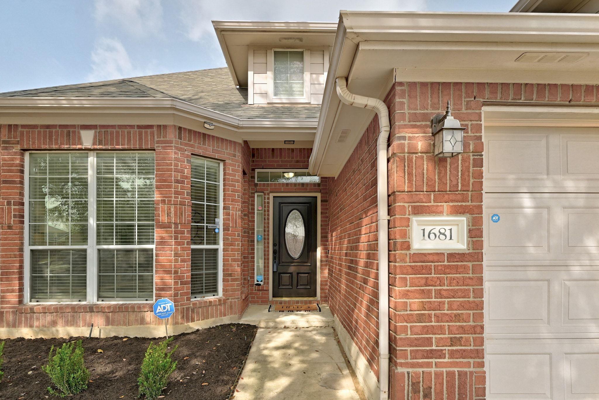 1681 Amberwood Loop, Kyle, TX 78640