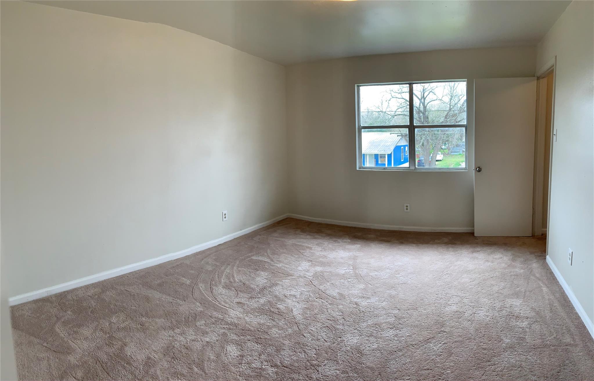 516 San Saba St, Lockhart, TX 78644