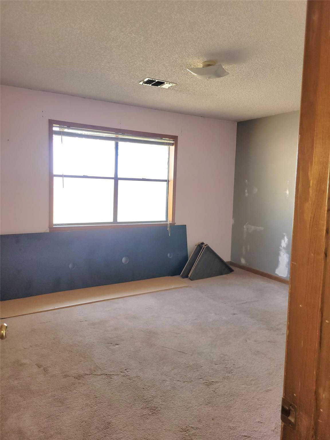 497 Fm 153, Smithville, TX 78957