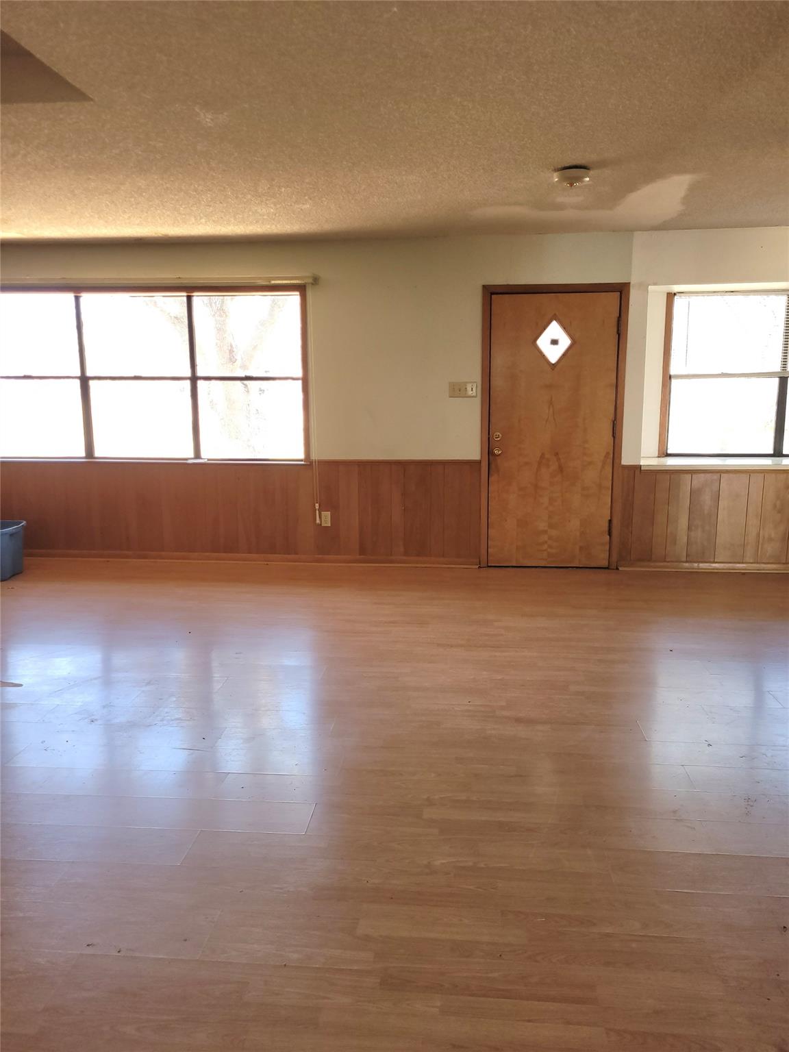 497 Fm 153, Smithville, TX 78957