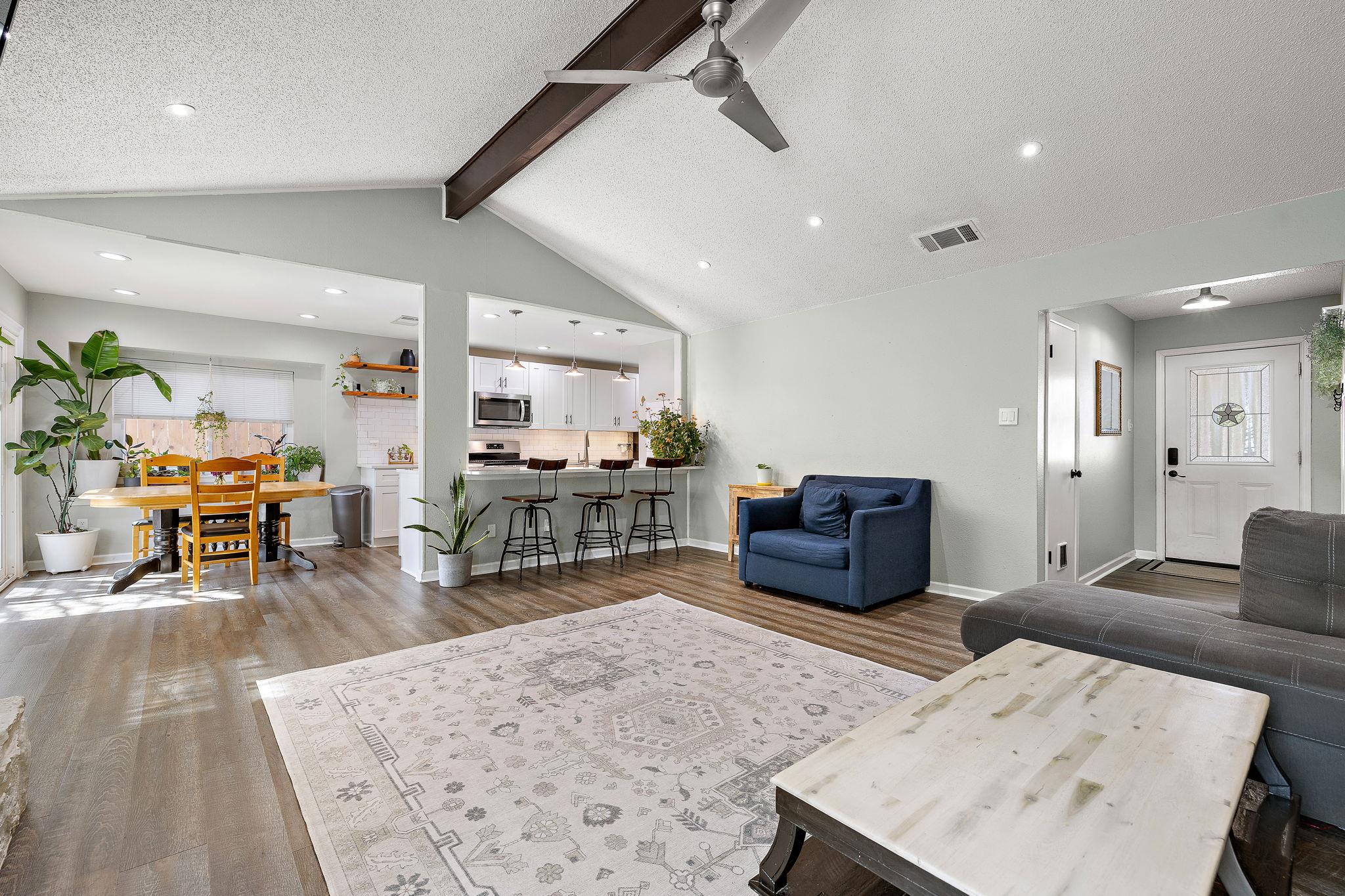 805 Garden Path Dr, Round Rock, TX 78664