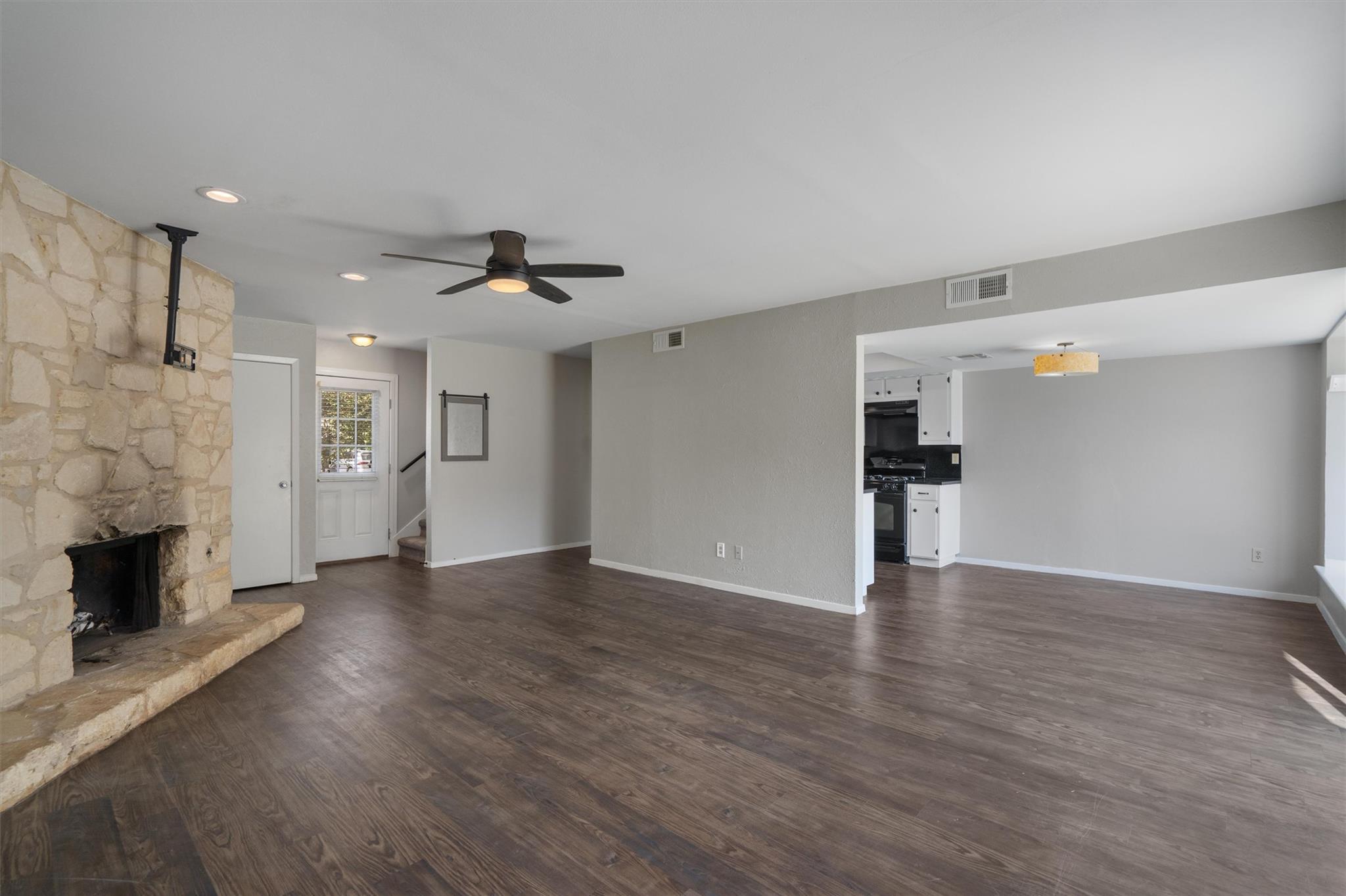 8309 Beaver Brook Ln, Austin, TX 78748