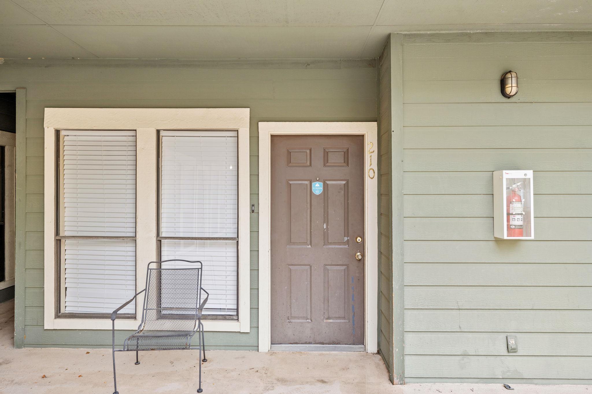 2706 SALADO St # 210, Austin, TX 78705