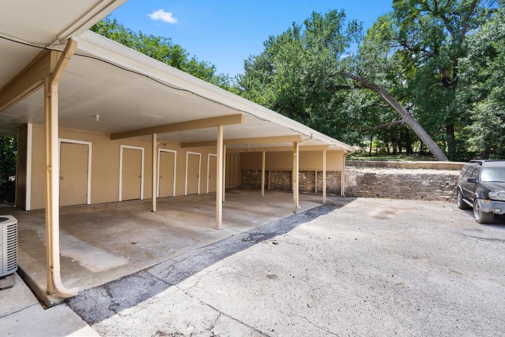 1813 Woodland Ave # B, Austin, TX 78741