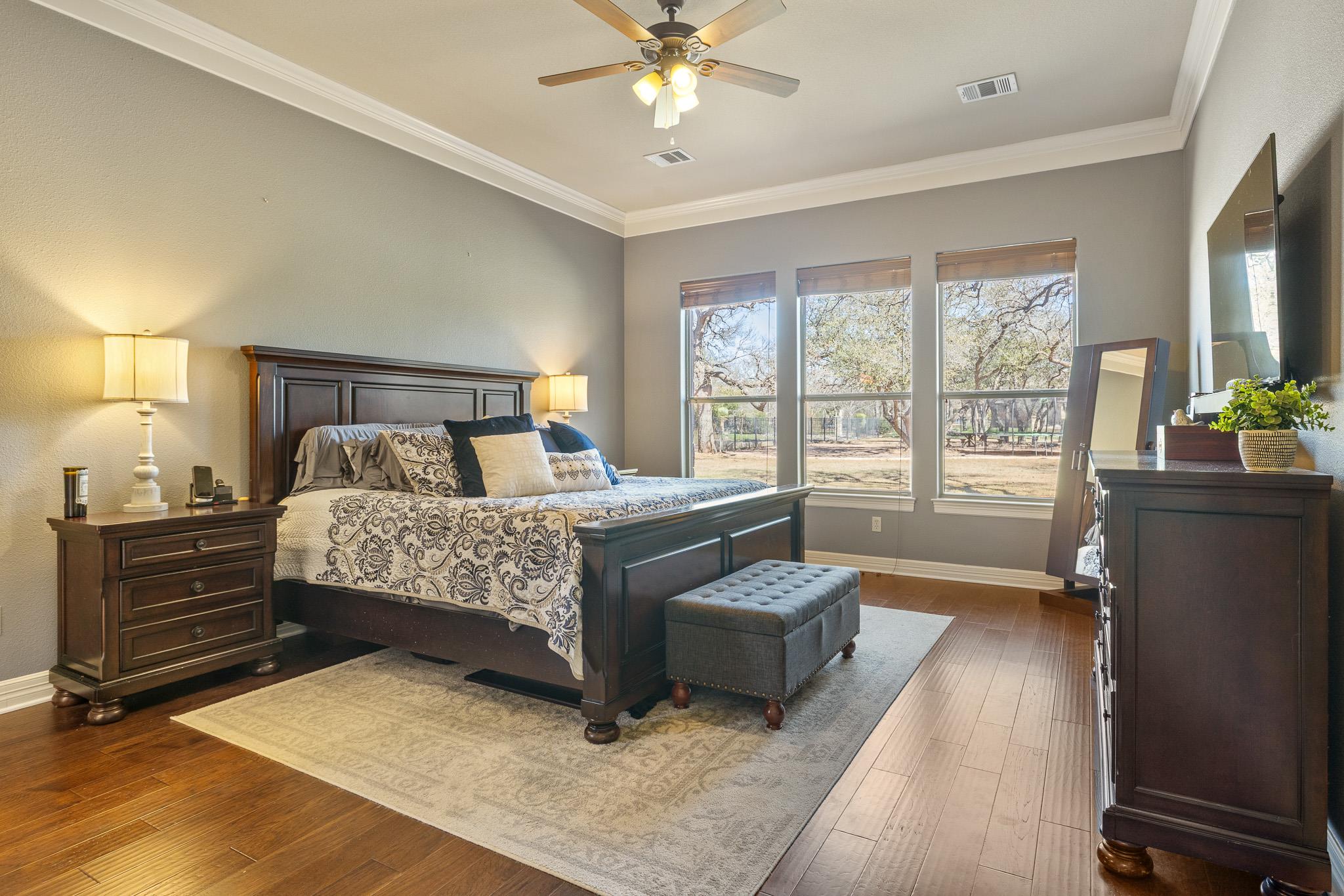 104 Roble Roja Dr, Georgetown, TX 78633