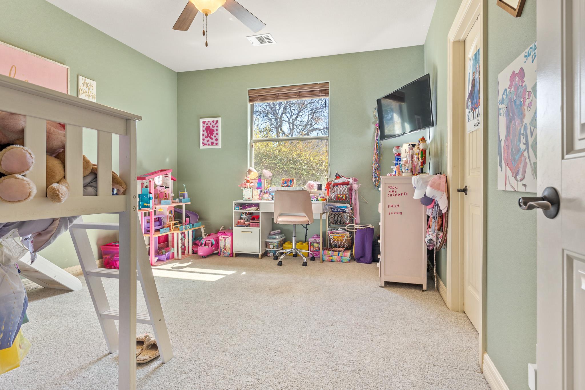 104 Roble Roja Dr, Georgetown, TX 78633