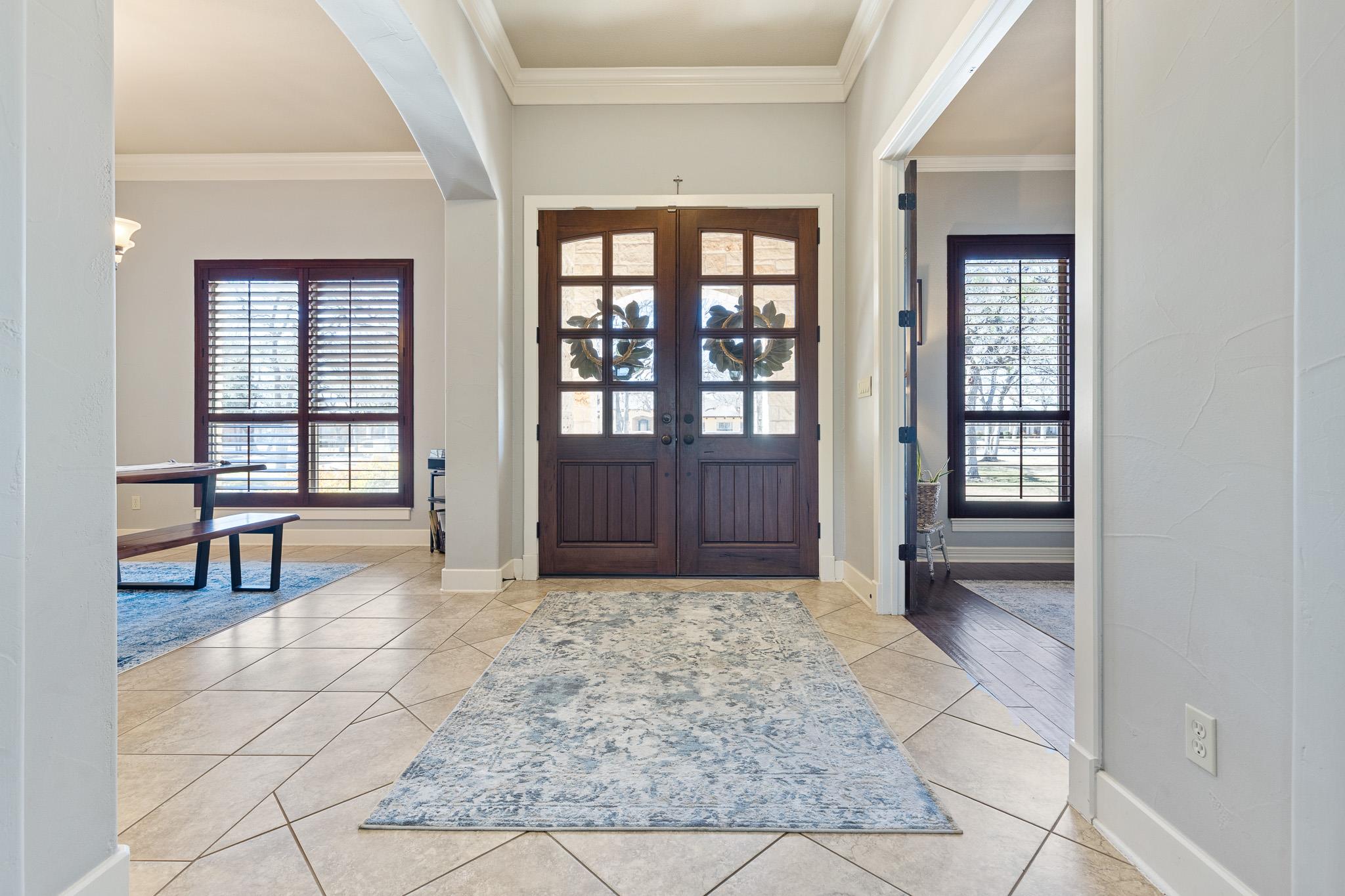 104 Roble Roja Dr, Georgetown, TX 78633