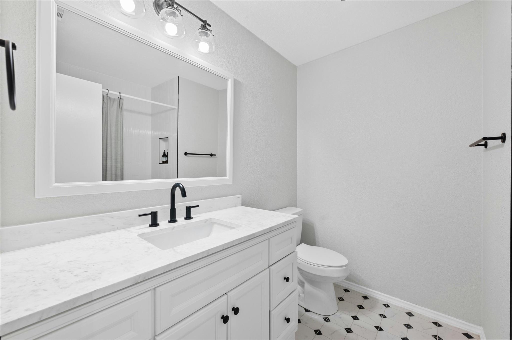 8303 Los Ranchos Dr, Austin, TX 78749