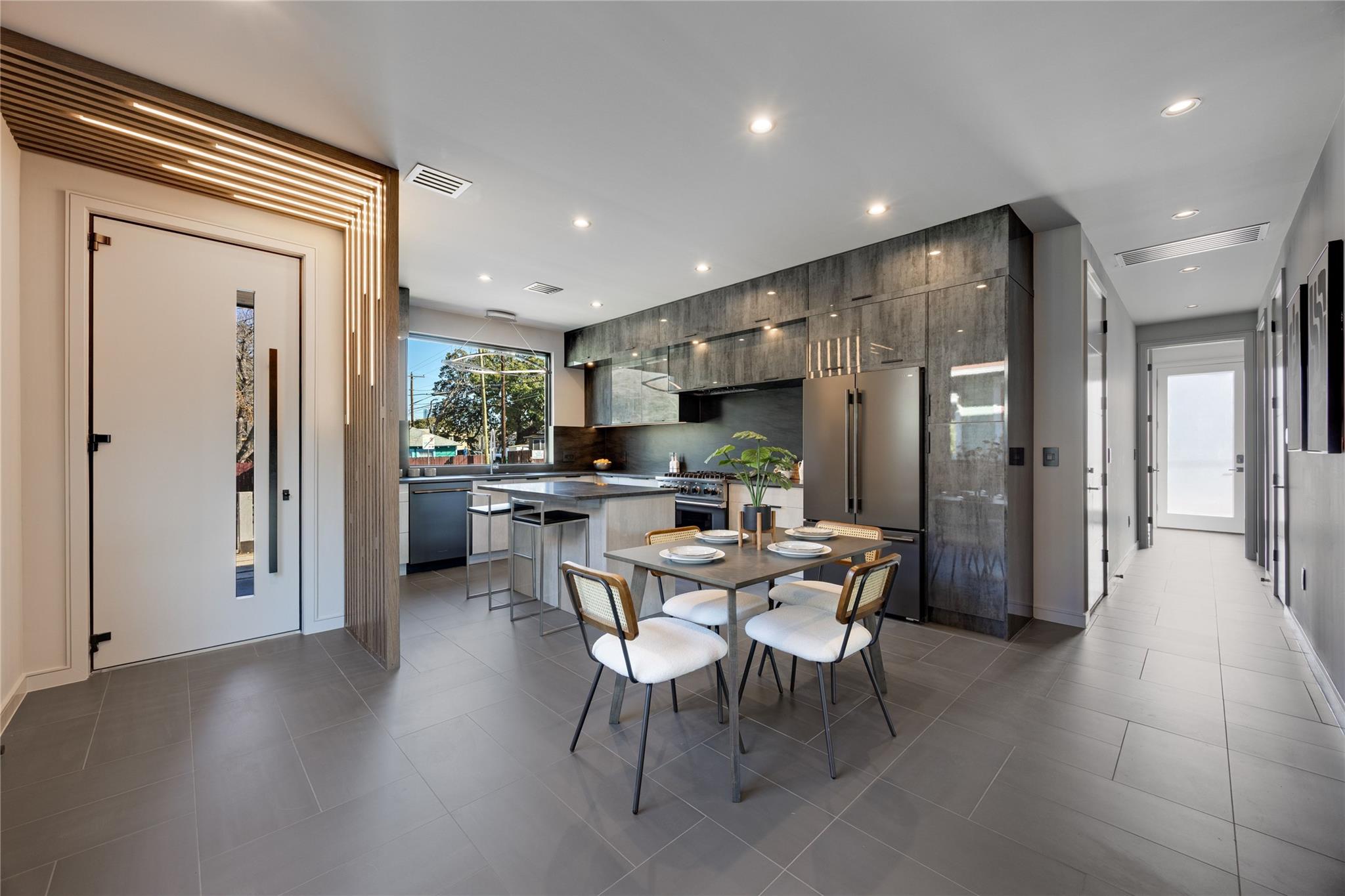 107 W Johanna St # A, Austin, TX 78704