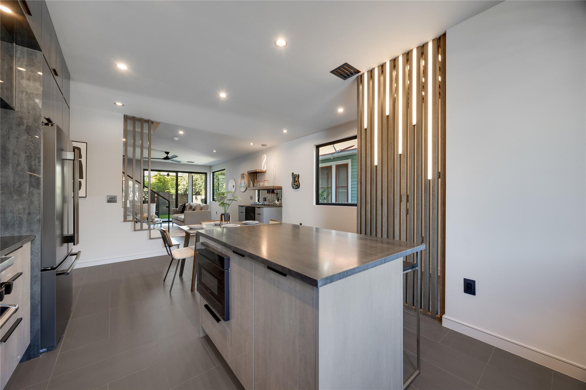 107 W Johanna St # A, Austin, TX 78704