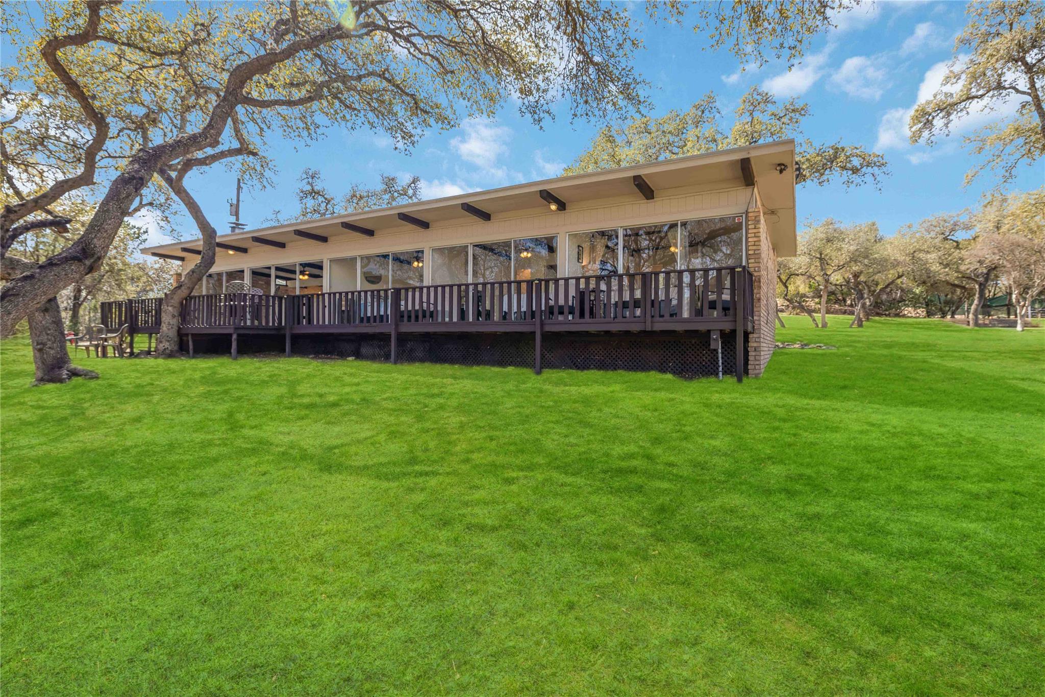 17416 Sleepy Hollow Dr, Lago Vista, TX 78645