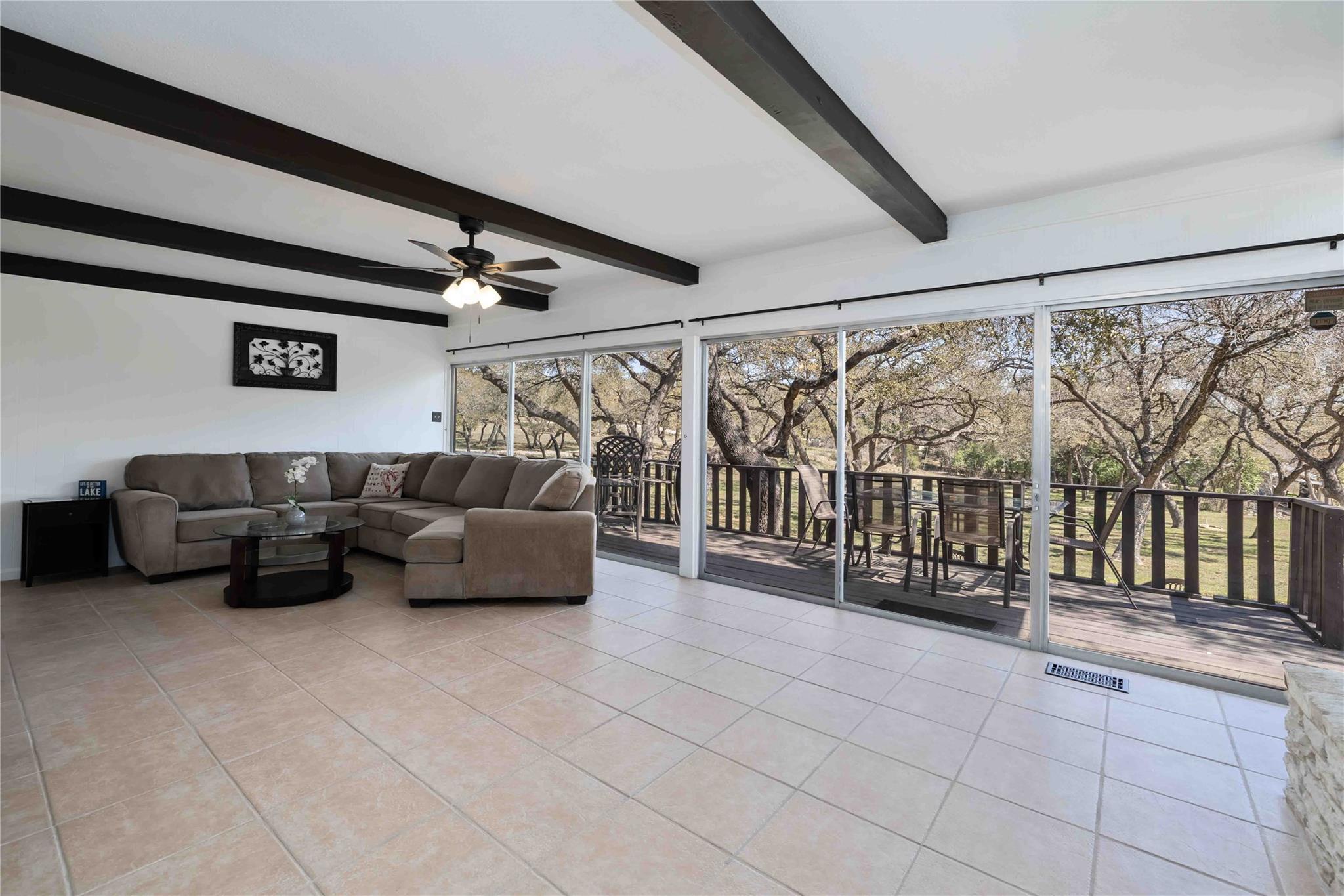 17416 Sleepy Hollow Dr, Lago Vista, TX 78645