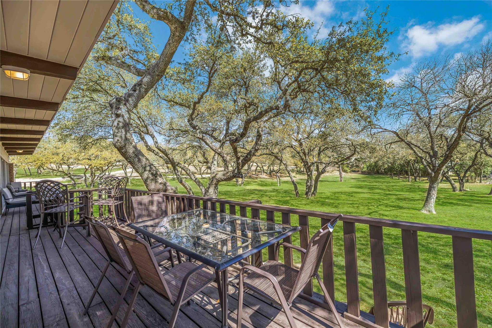 17416 Sleepy Hollow Dr, Lago Vista, TX 78645