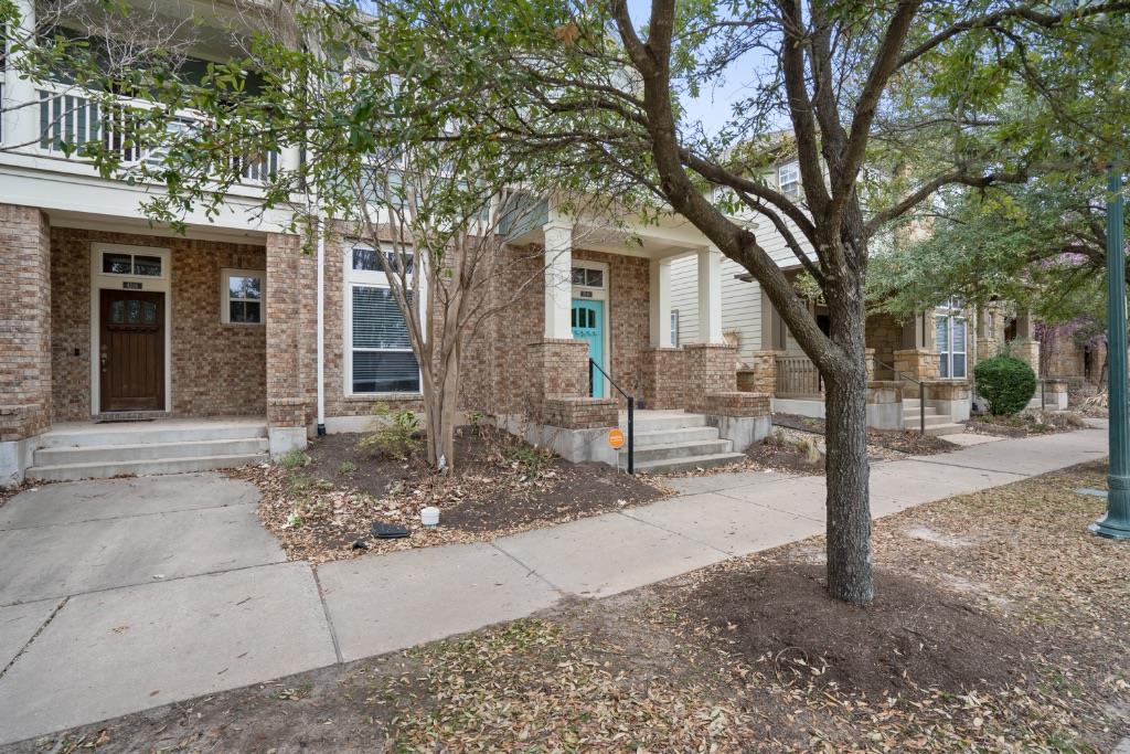 4240 Berkman Dr, Austin, TX 78723