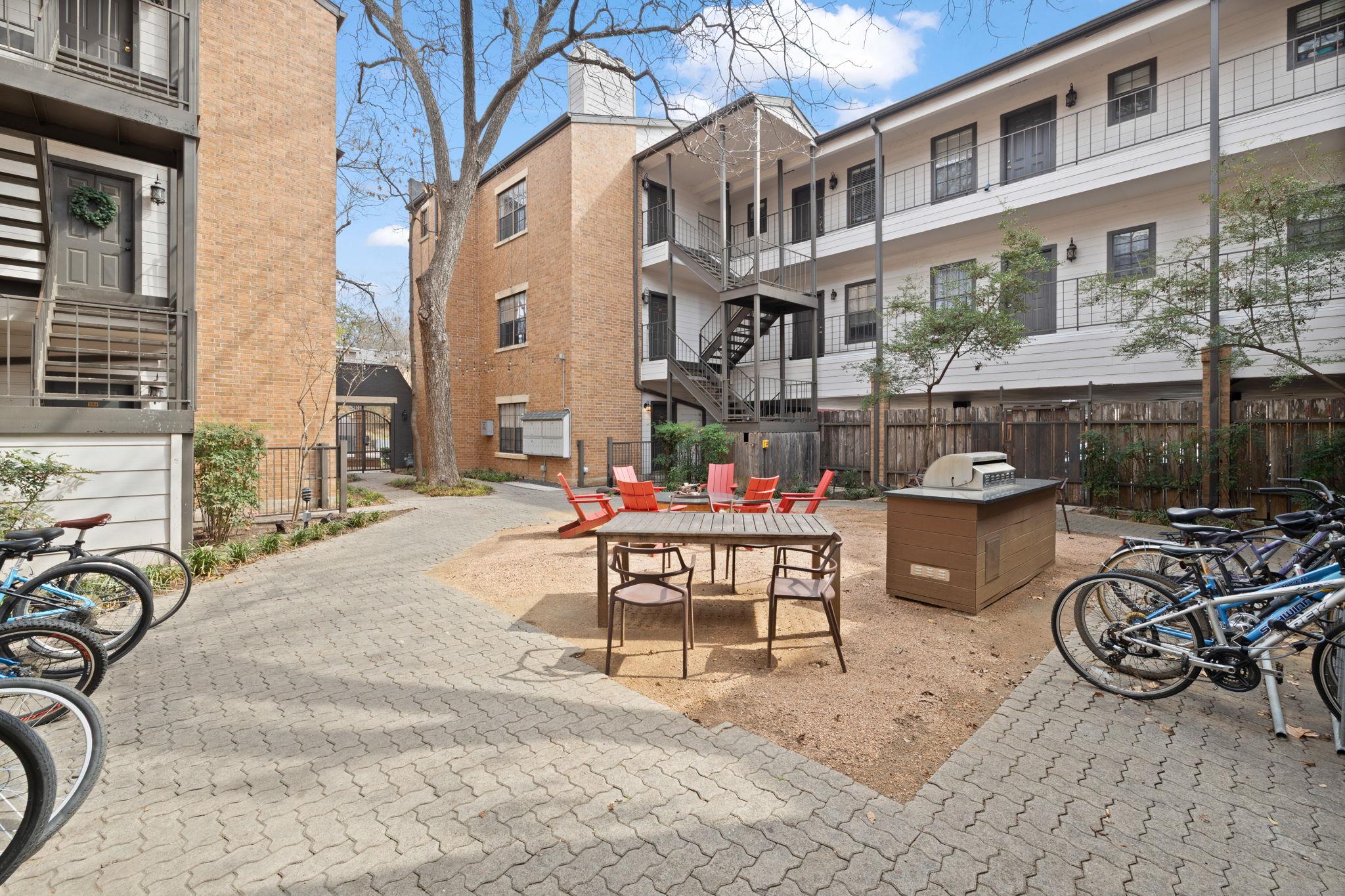 203 E 31st St # 308, Austin, TX 78705