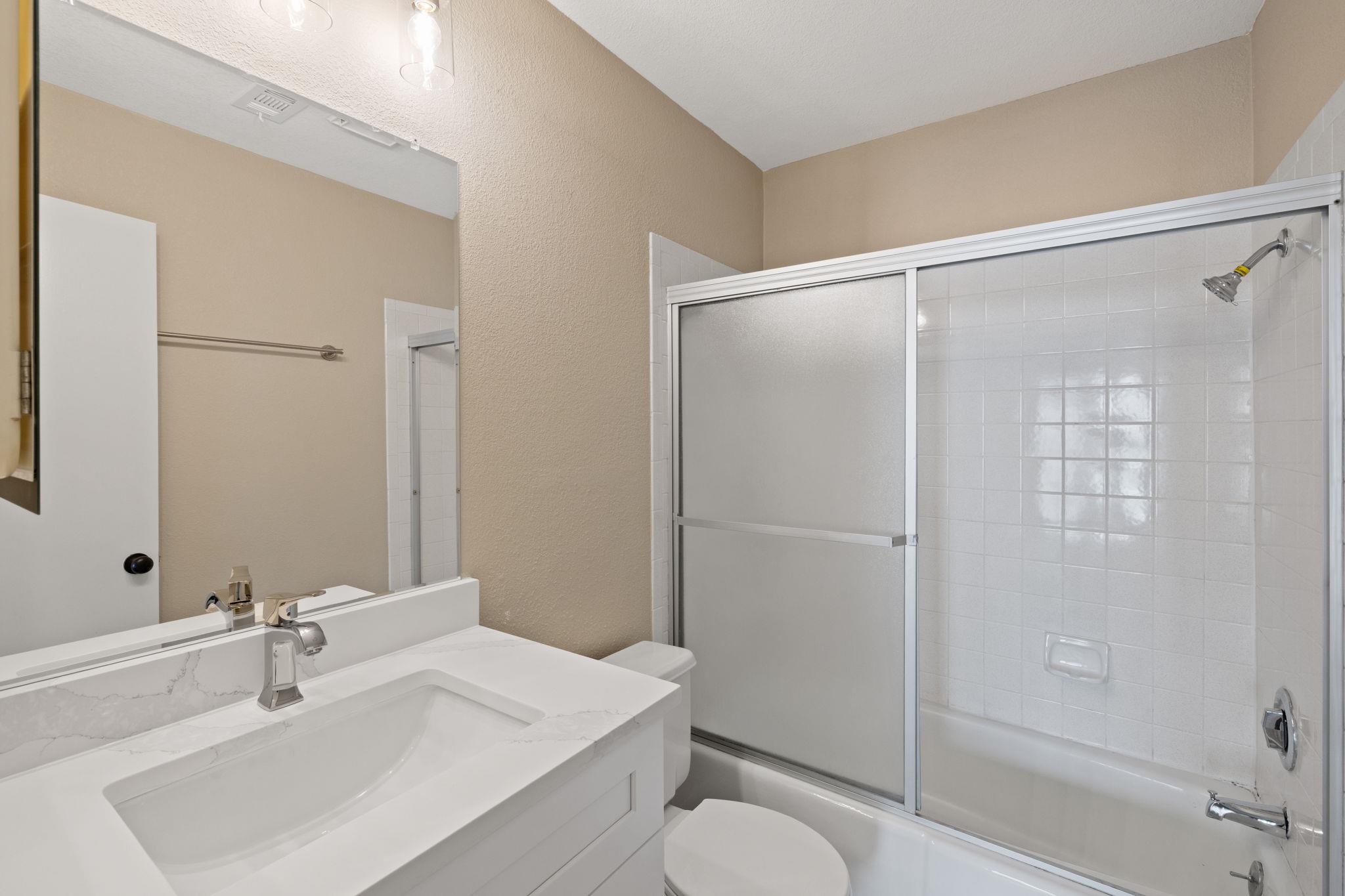 203 E 31st St # 308, Austin, TX 78705