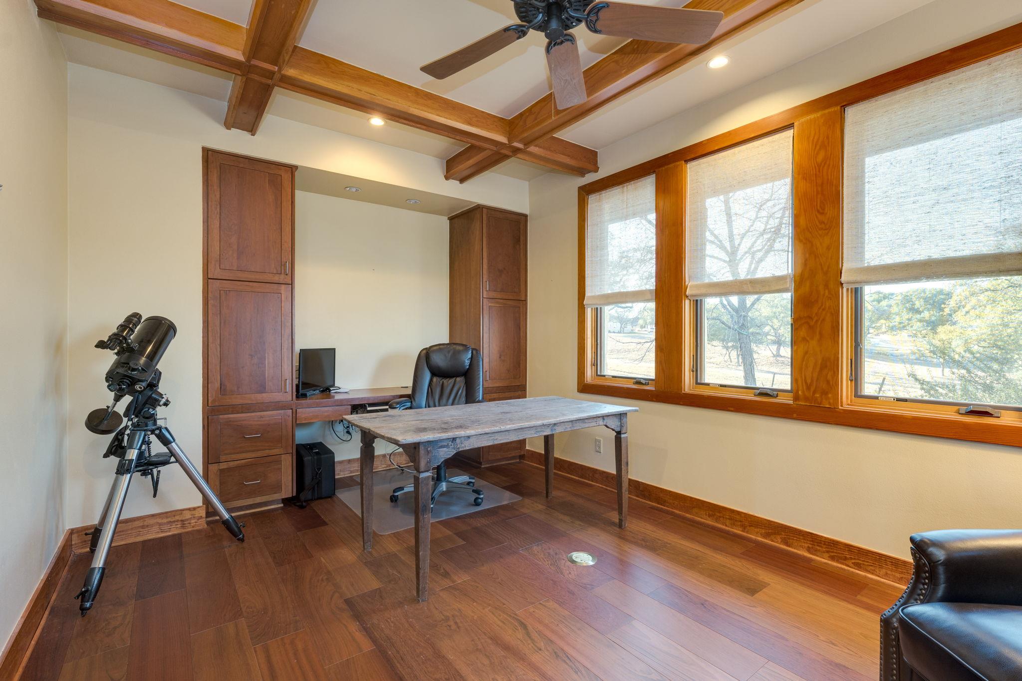 27426 Waterfall Hill Pkwy, Spicewood, TX 78669