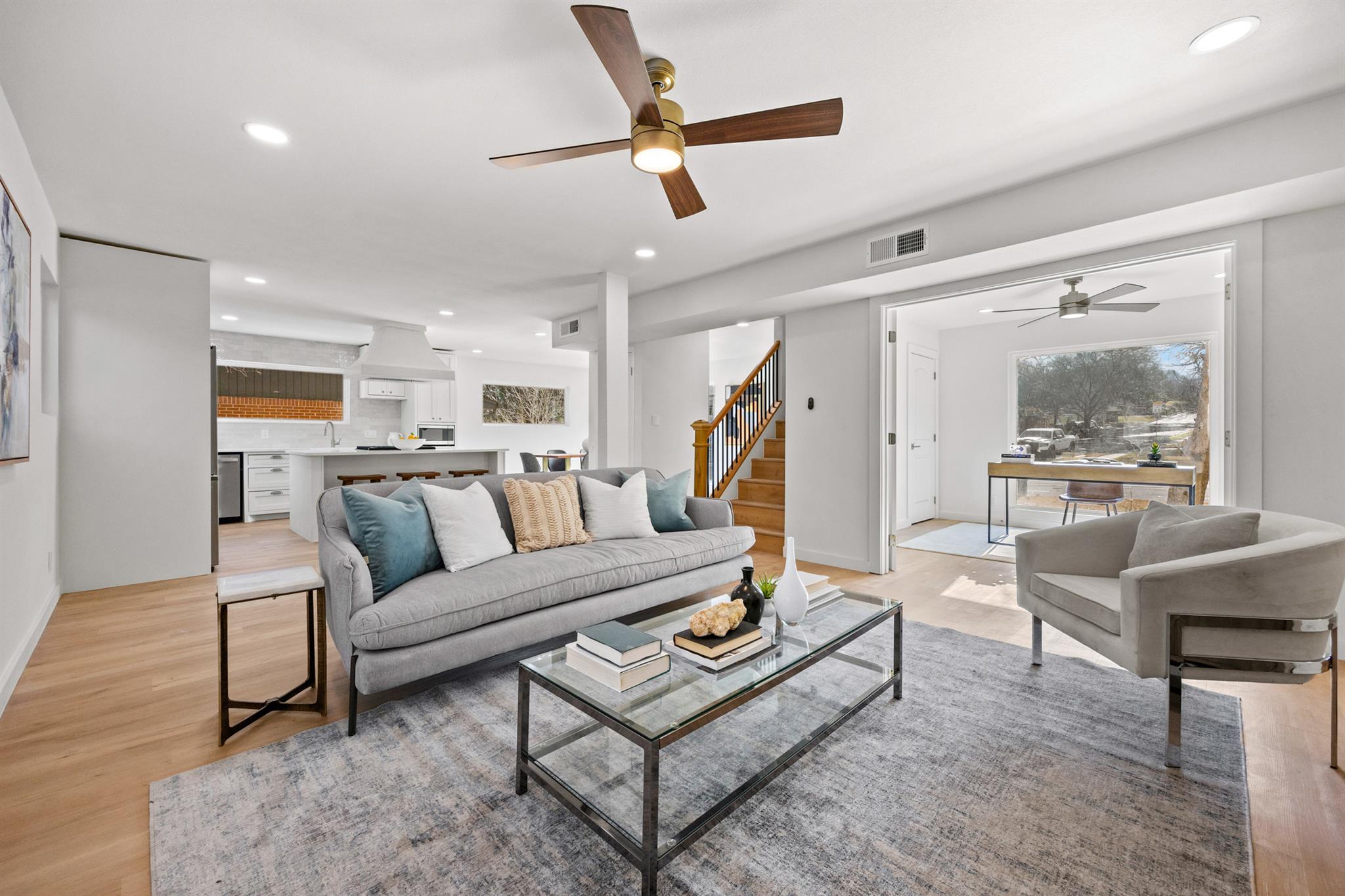 2602 Loyola Ln, Austin, TX 78723