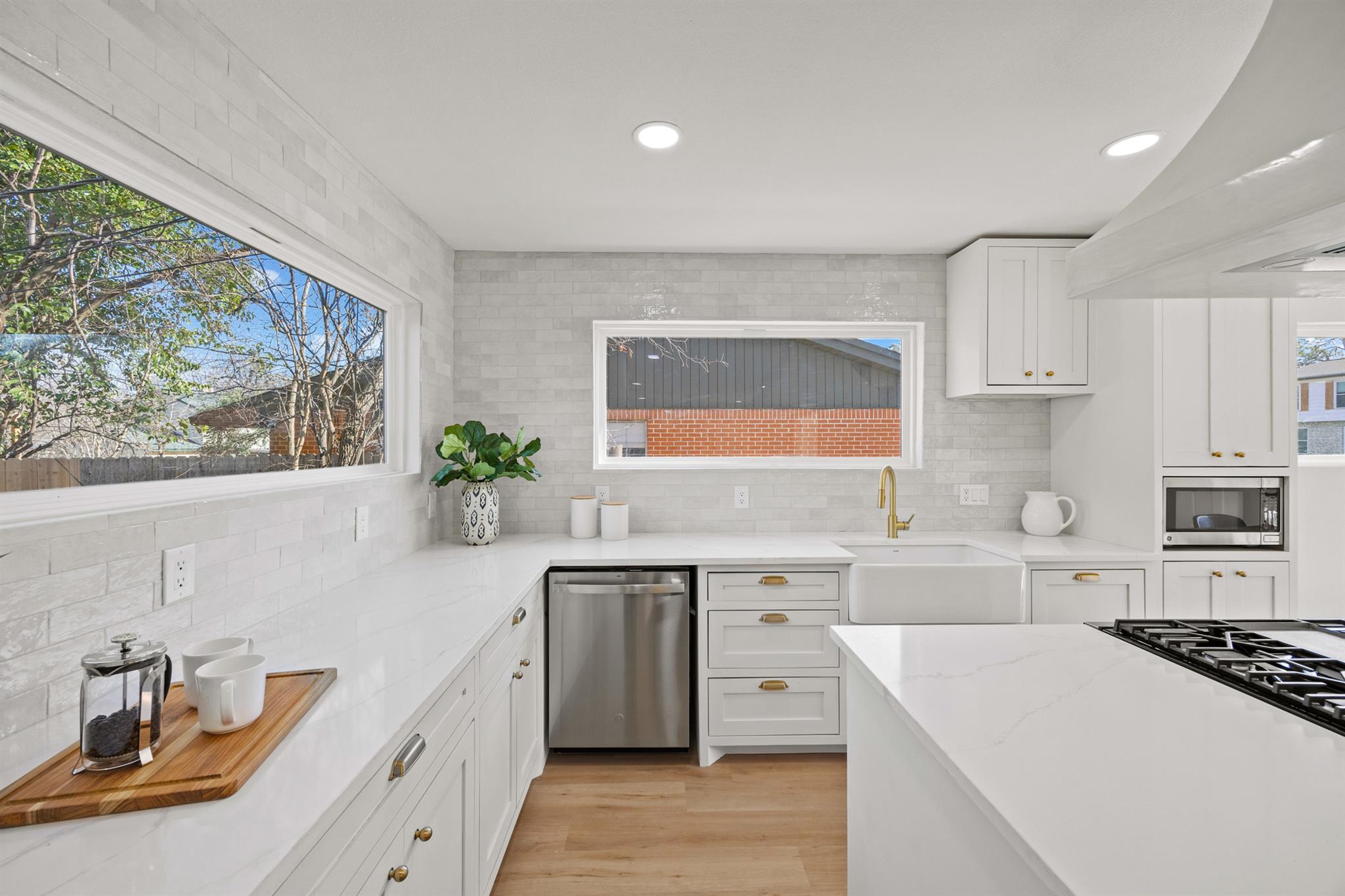 2602 Loyola Ln, Austin, TX 78723