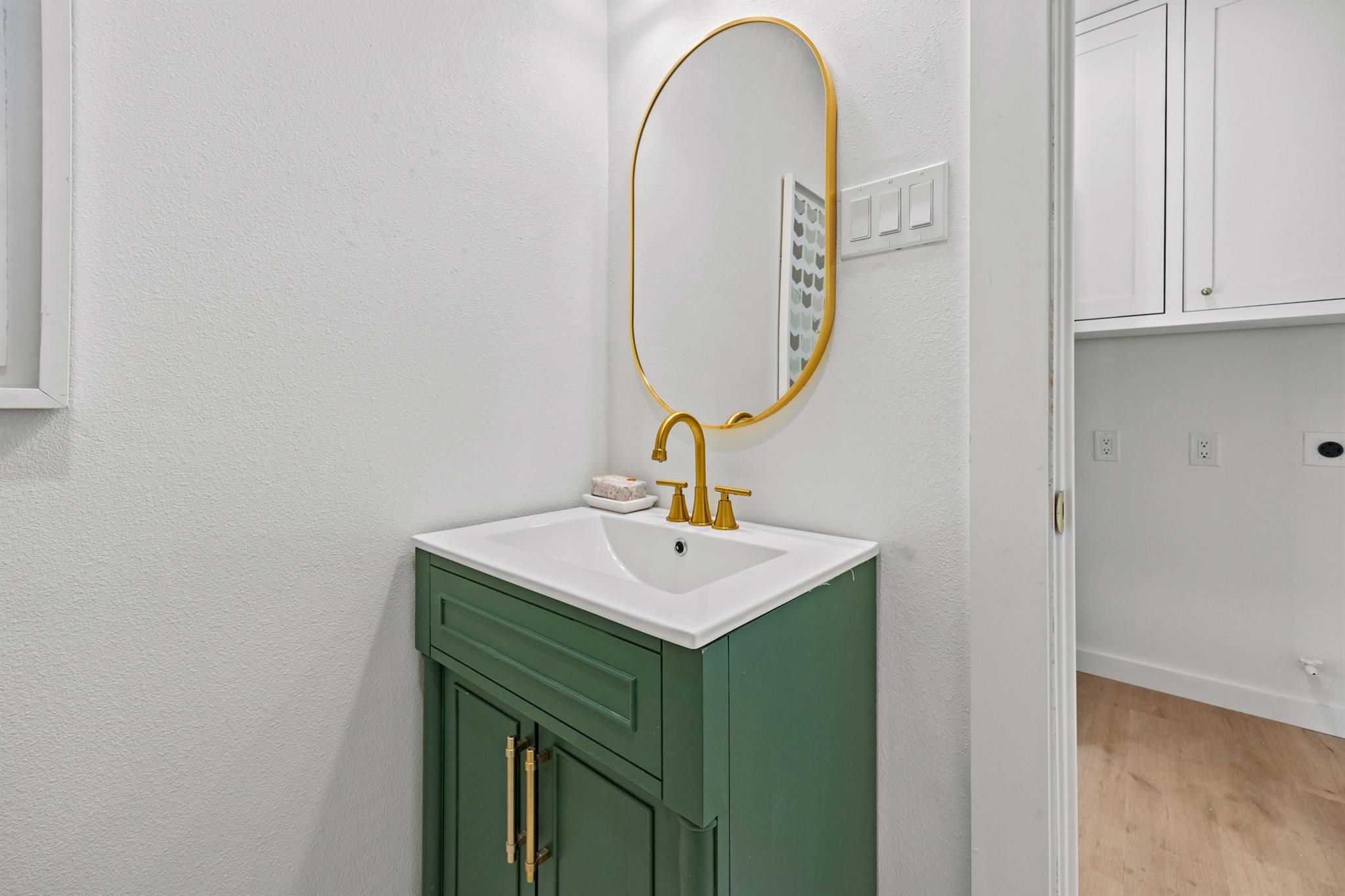 2602 Loyola Ln, Austin, TX 78723