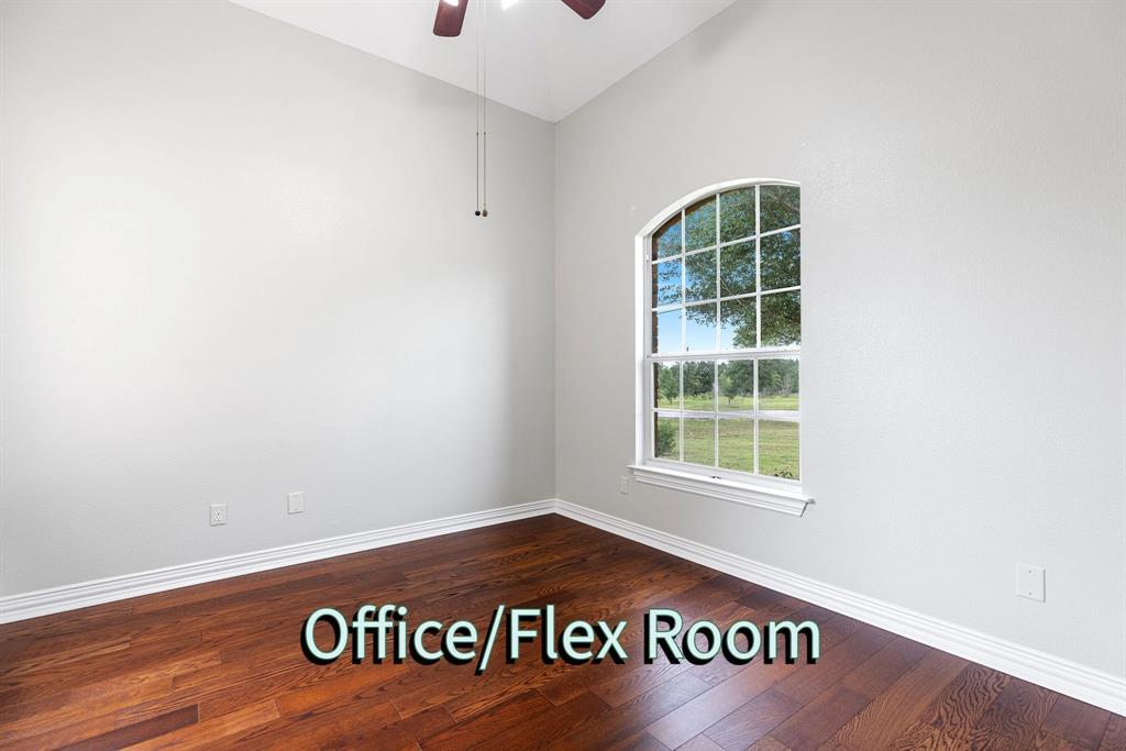 237 Cardinal Dr, Bastrop, TX 78659