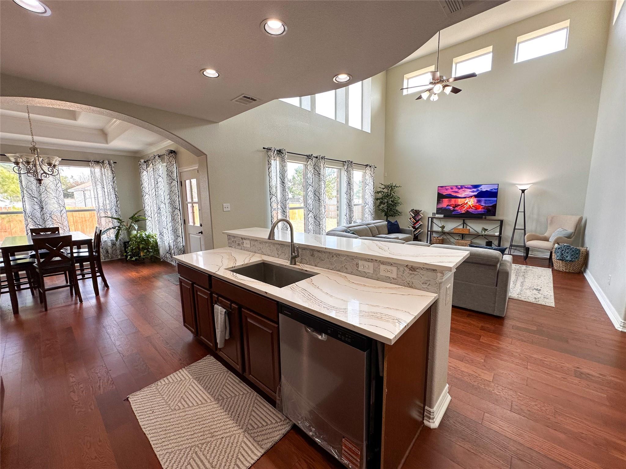 237 Cardinal Dr, Bastrop, TX 78659