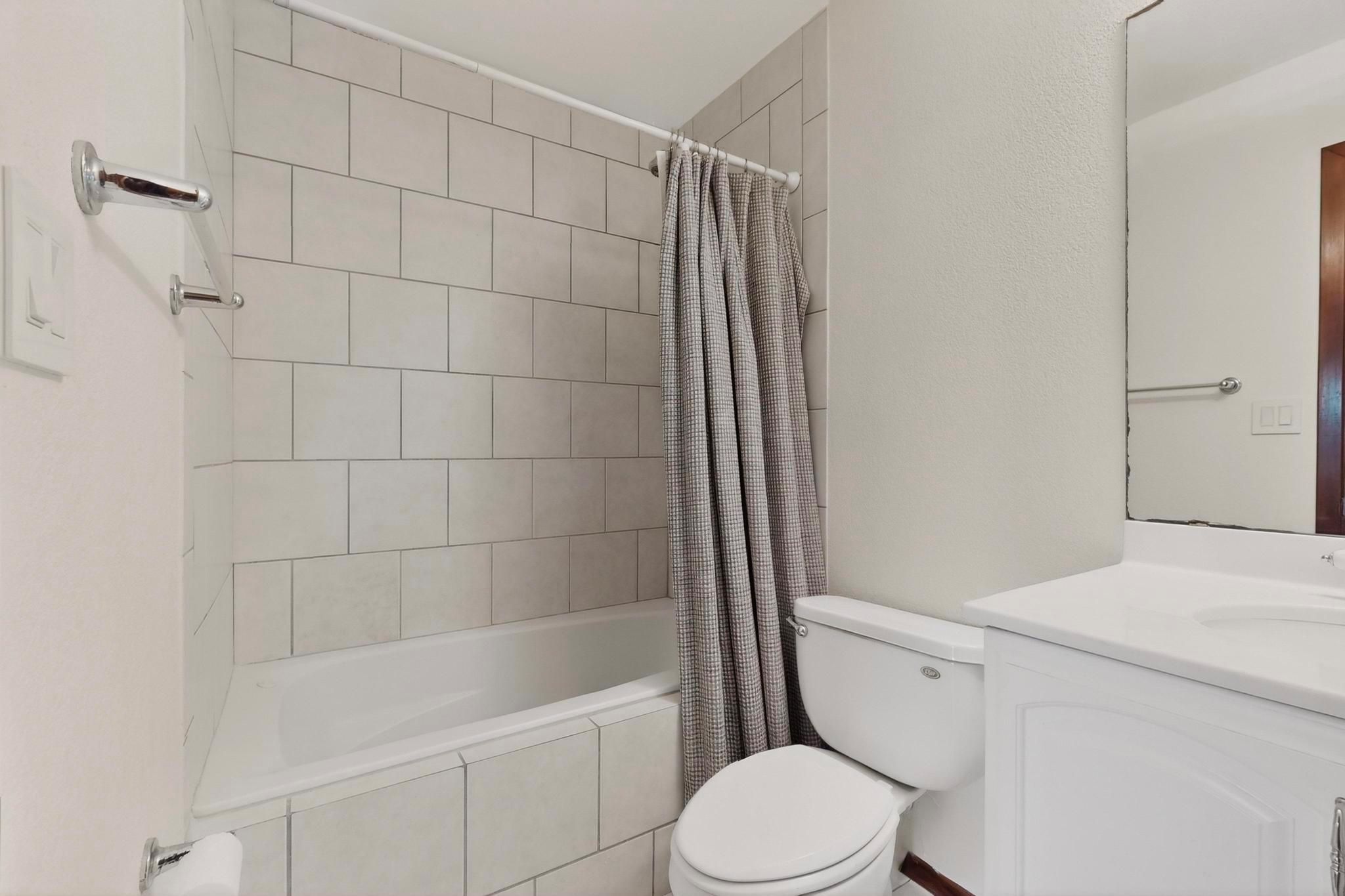 300 Hickok Ct, Austin, TX 78753