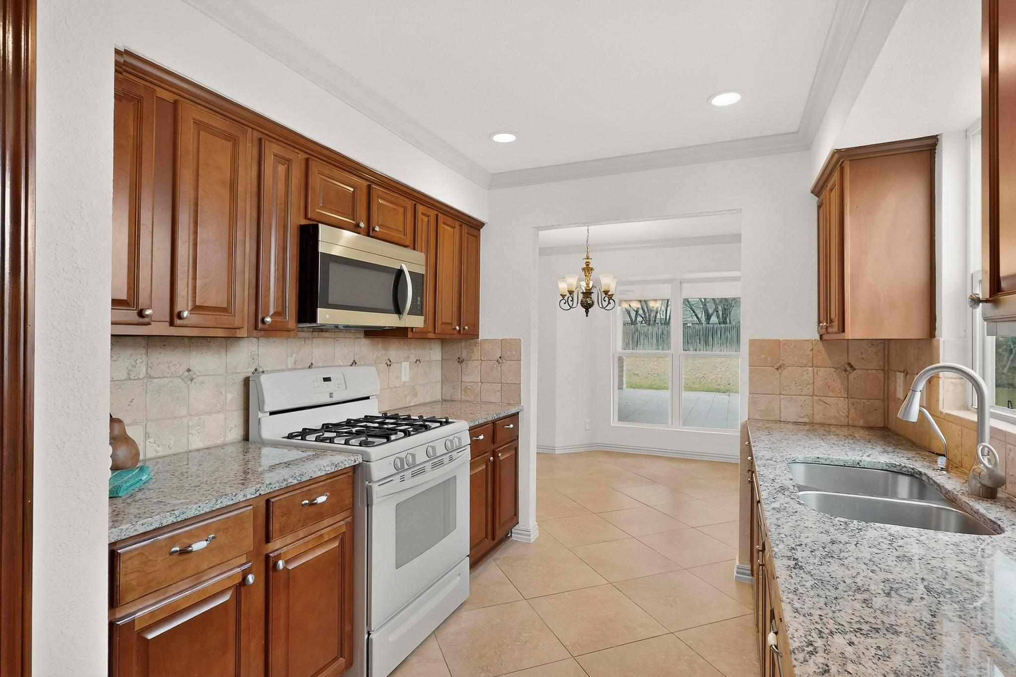 300 Hickok Ct, Austin, TX 78753