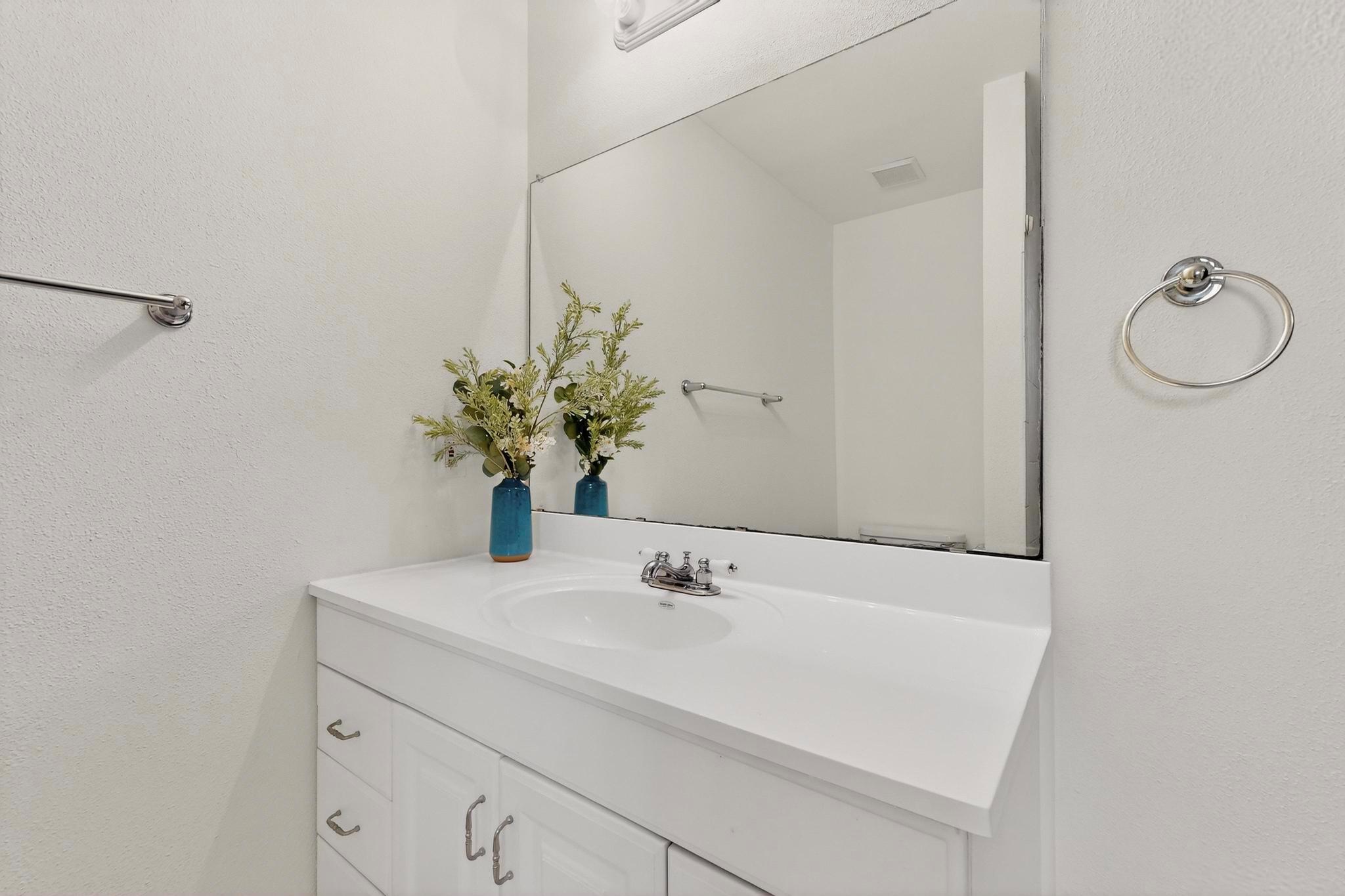 300 Hickok Ct, Austin, TX 78753