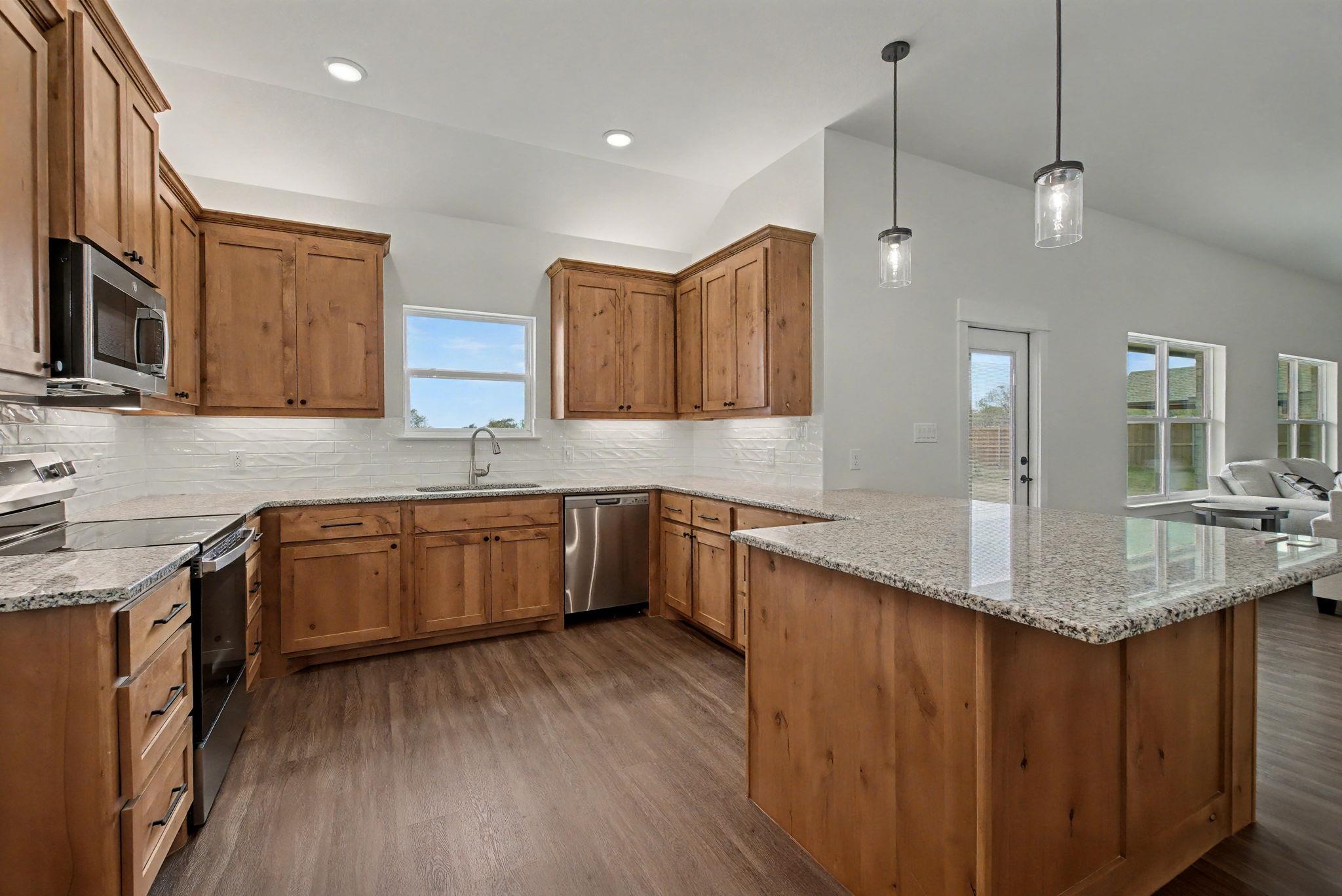 425 County Road 3152, Kempner, TX 76539