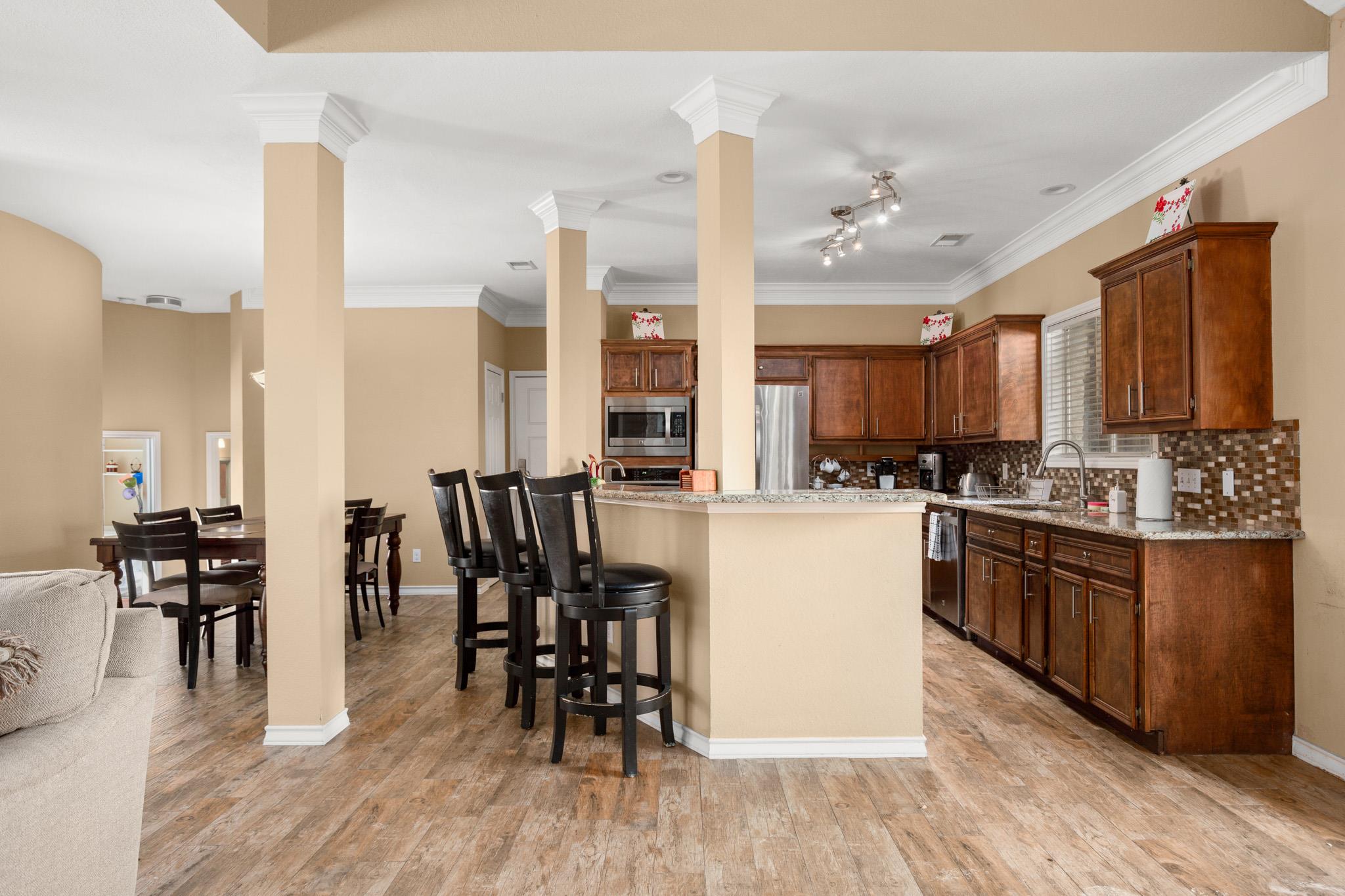 6108 Cape Coral Dr, Austin, TX 78746