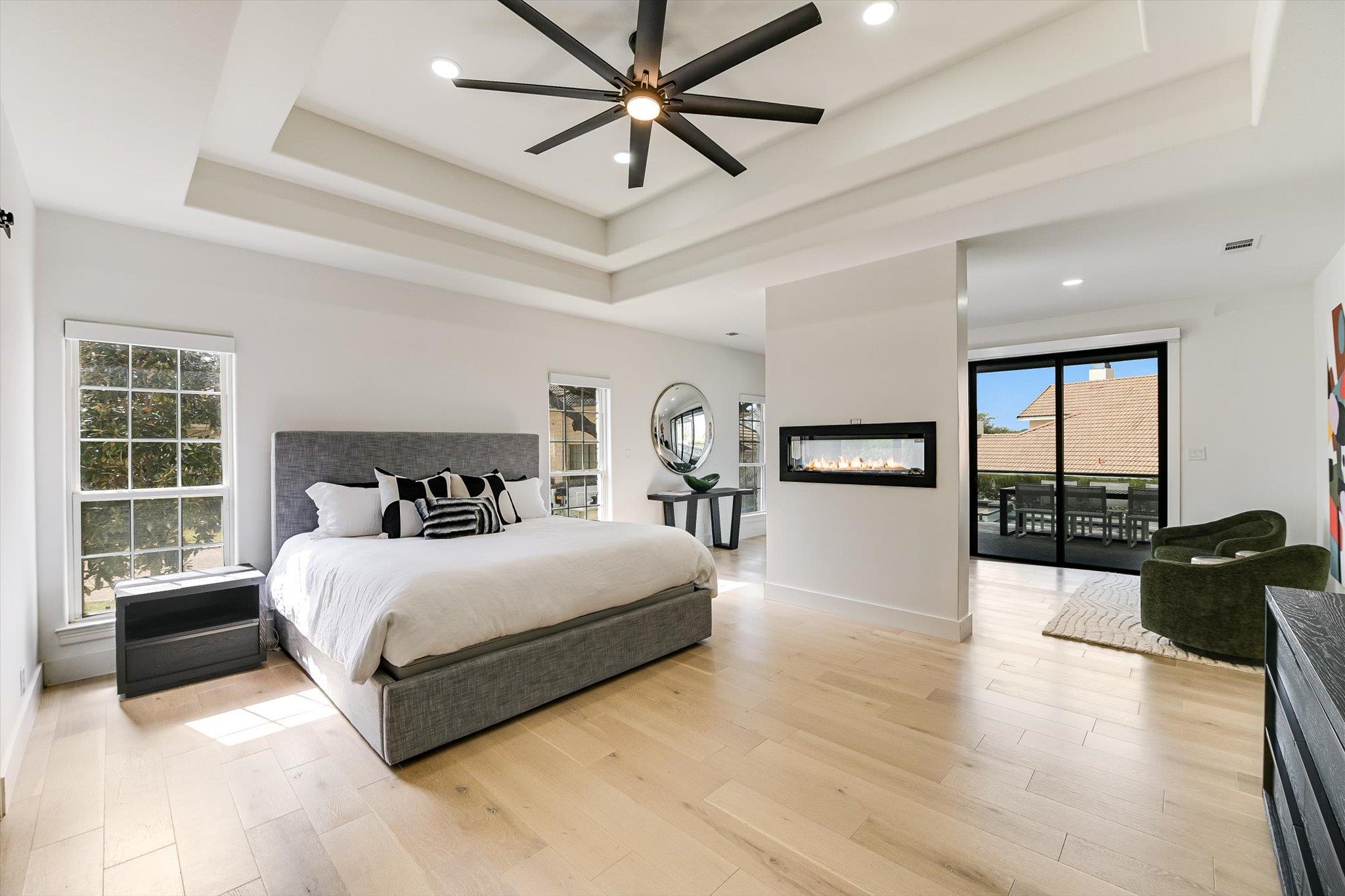 32 Wingreen Loop, The Hills, TX 78738