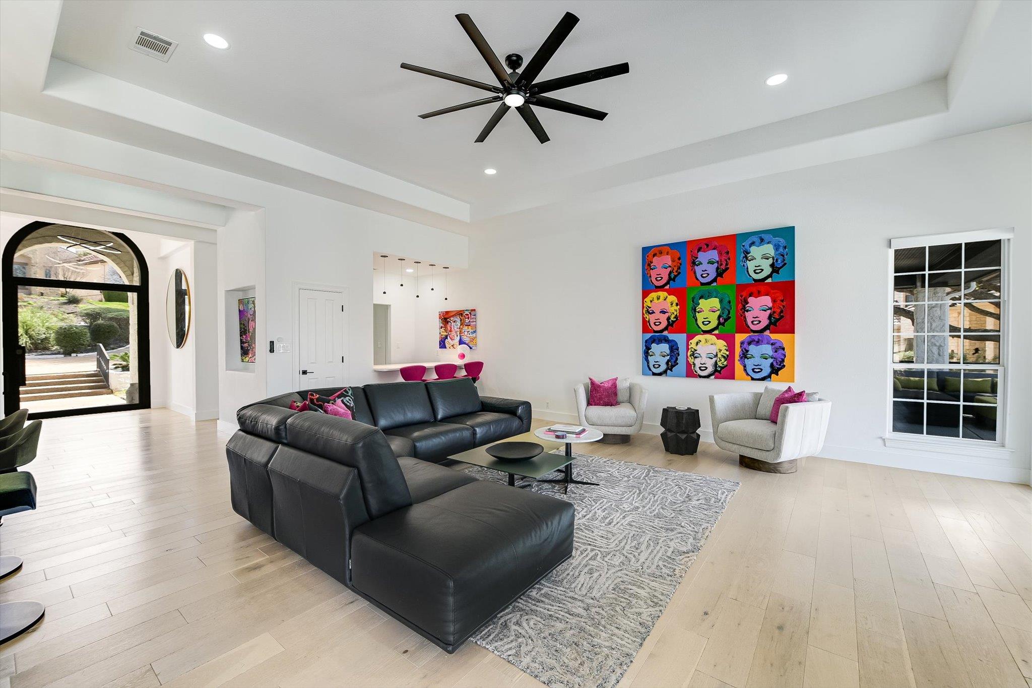 32 Wingreen Loop, The Hills, TX 78738