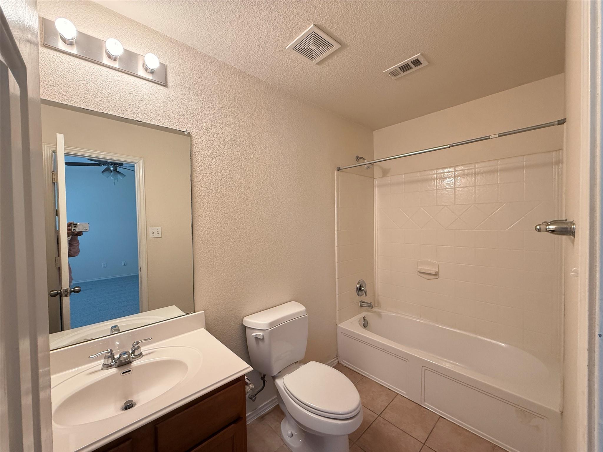 279 Housefinch Loop, Leander, TX 78641