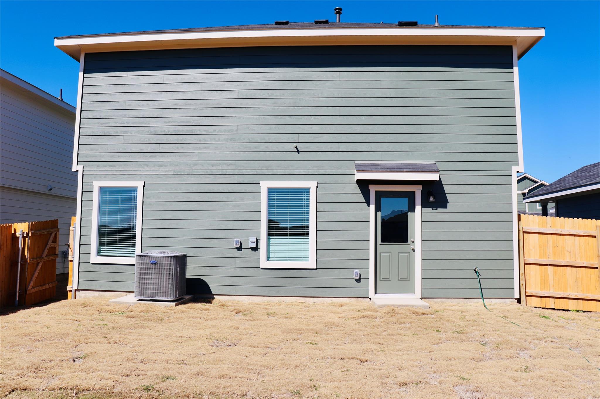 212 Bull Lake Cir, Buda, TX 78610