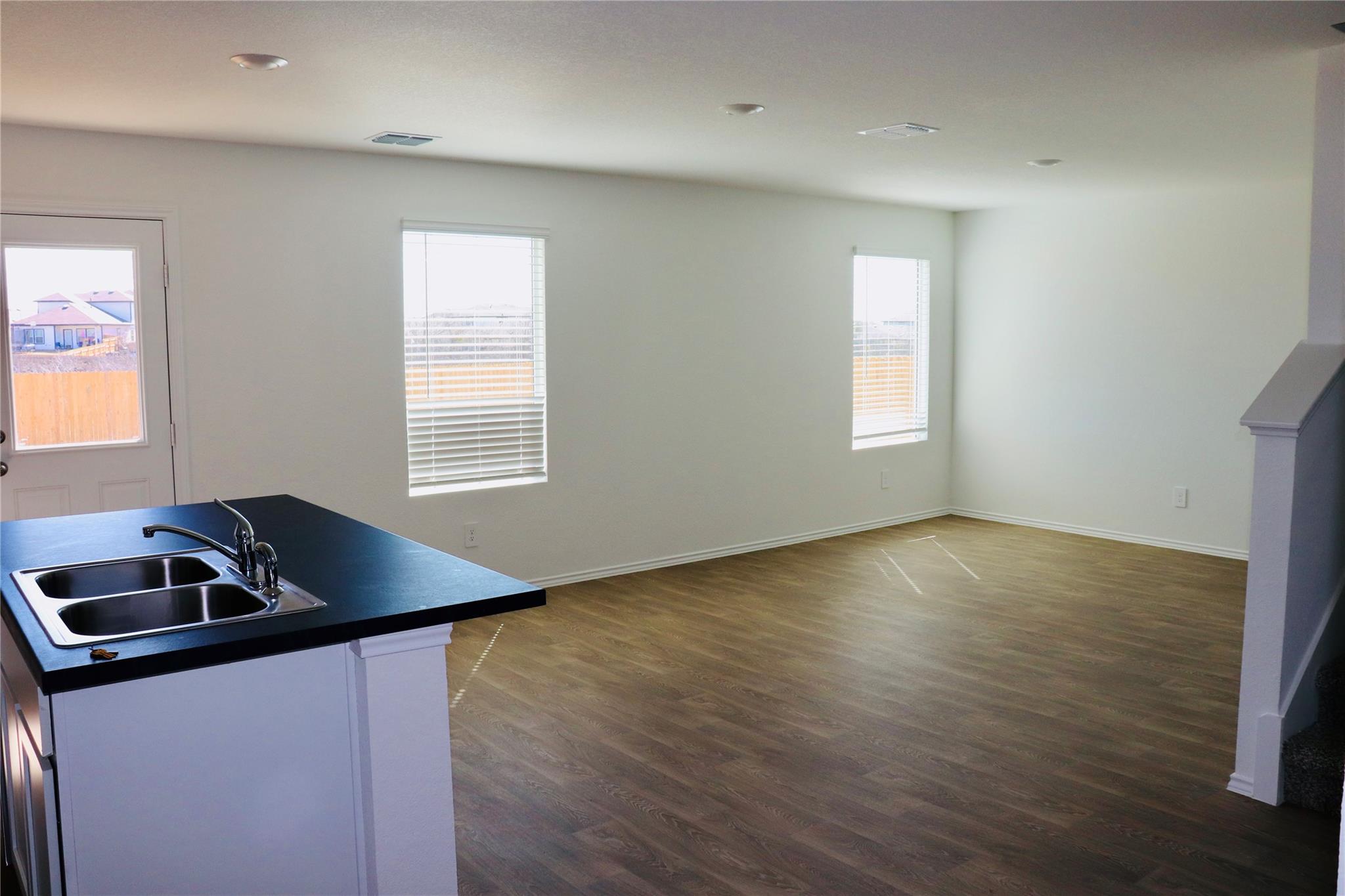 212 Bull Lake Cir, Buda, TX 78610