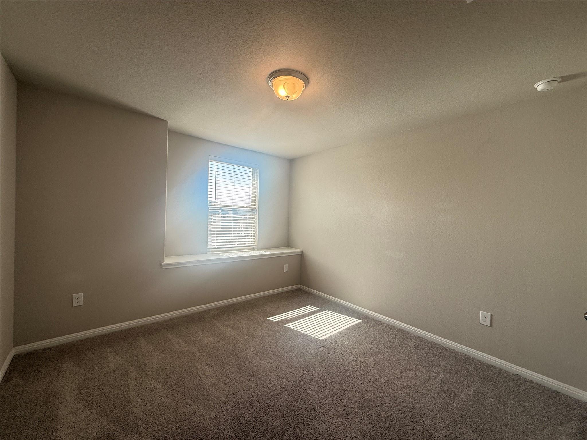 109 Munk Ln, Leander, TX 78641