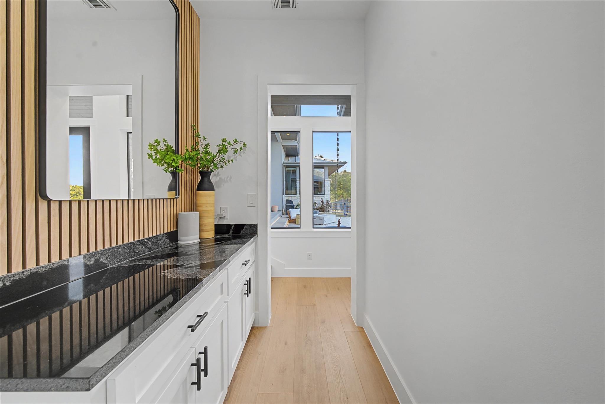 4608 Vista Estates Ct, Spicewood, TX 78669