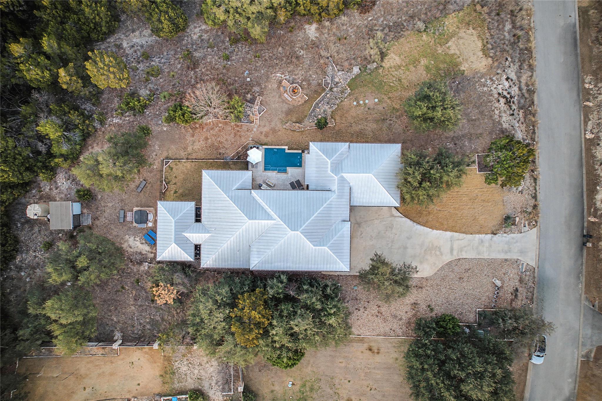 4608 Vista Estates Ct, Spicewood, TX 78669