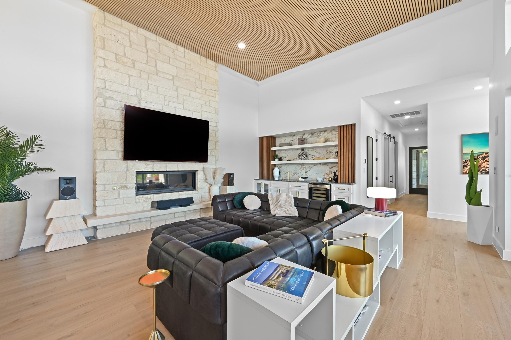 4608 Vista Estates Ct, Spicewood, TX 78669