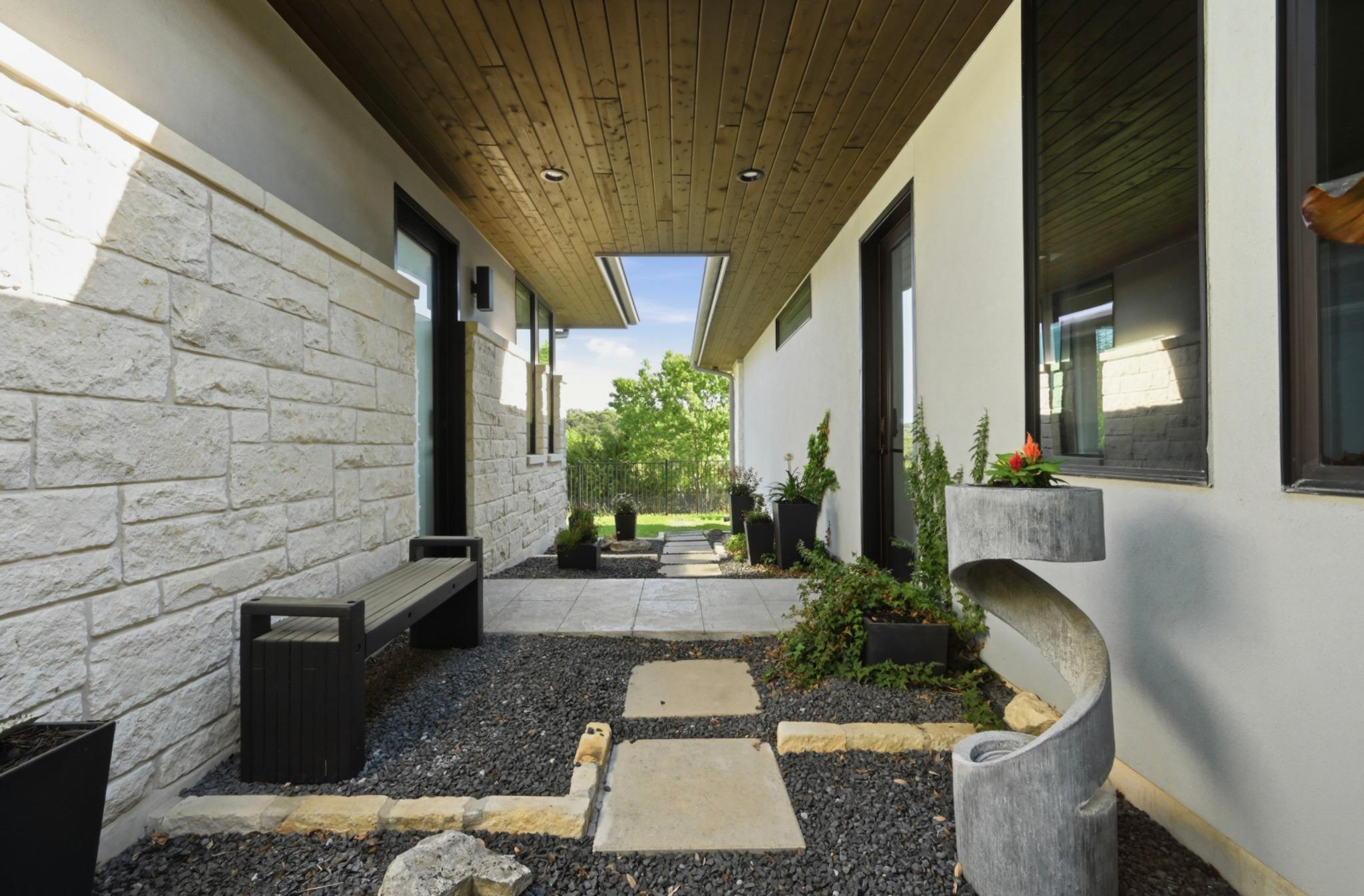 4608 Vista Estates Ct, Spicewood, TX 78669