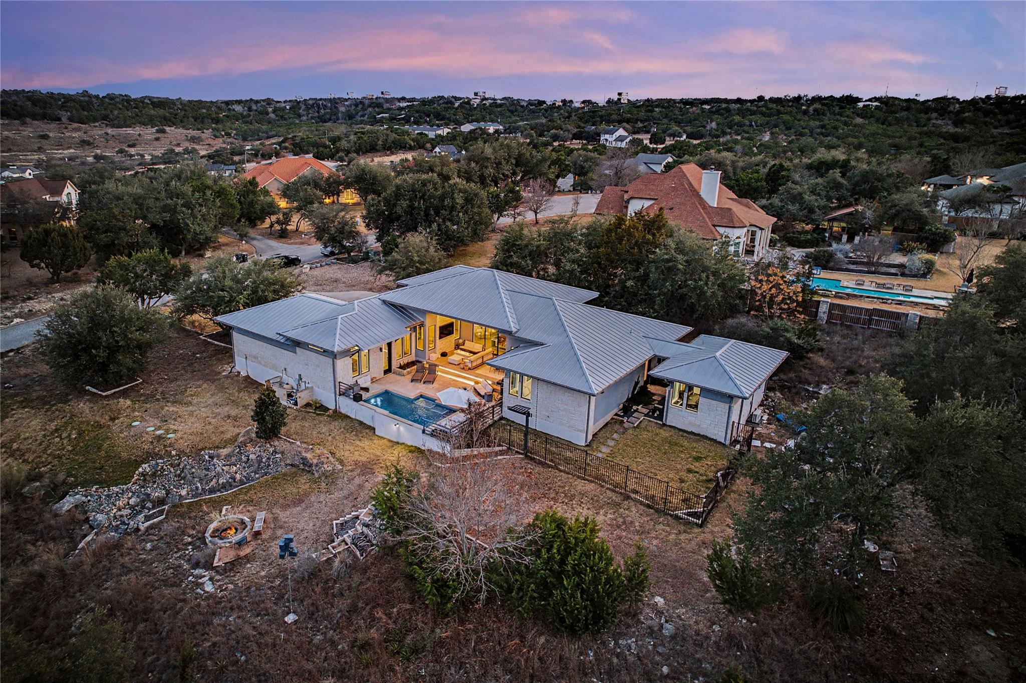 4608 Vista Estates Ct, Spicewood, TX 78669