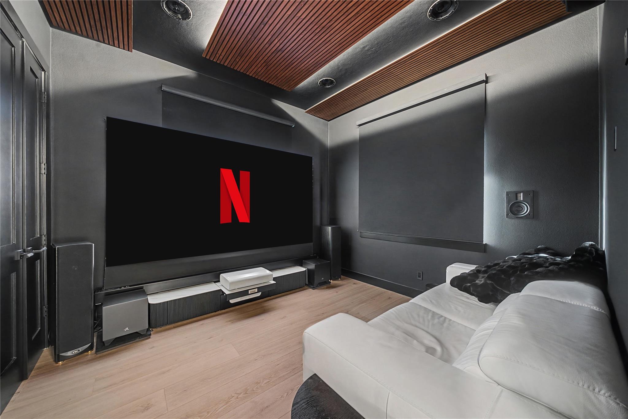 4608 Vista Estates Ct, Spicewood, TX 78669