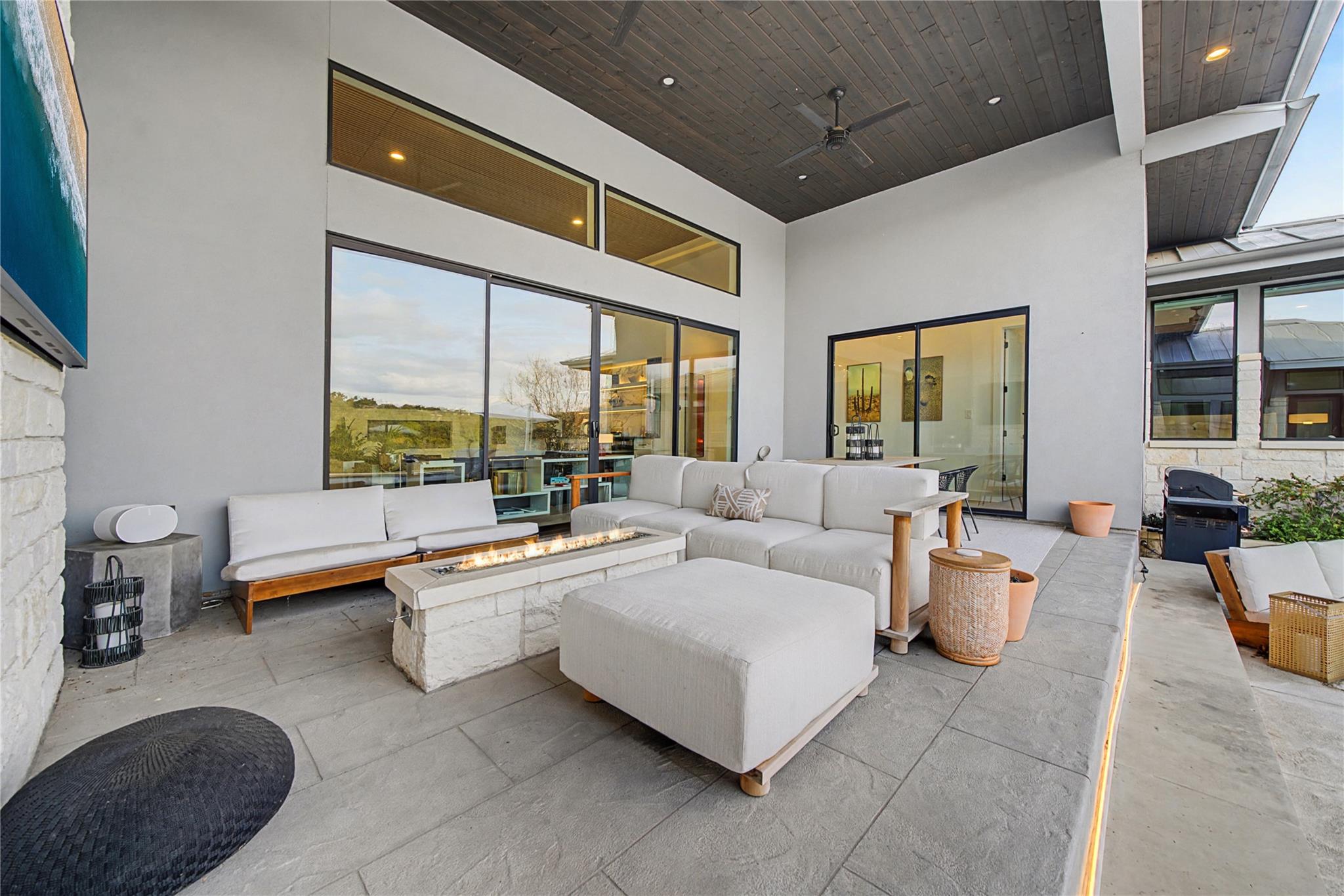 4608 Vista Estates Ct, Spicewood, TX 78669